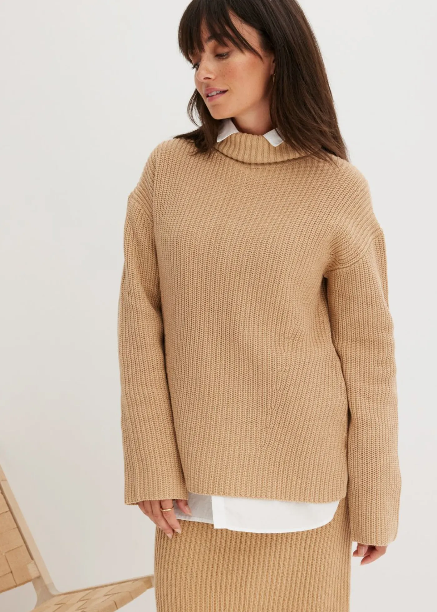 bonprix bonprix Jersey de algodón puro con cuello vuelto Café con leche Sale