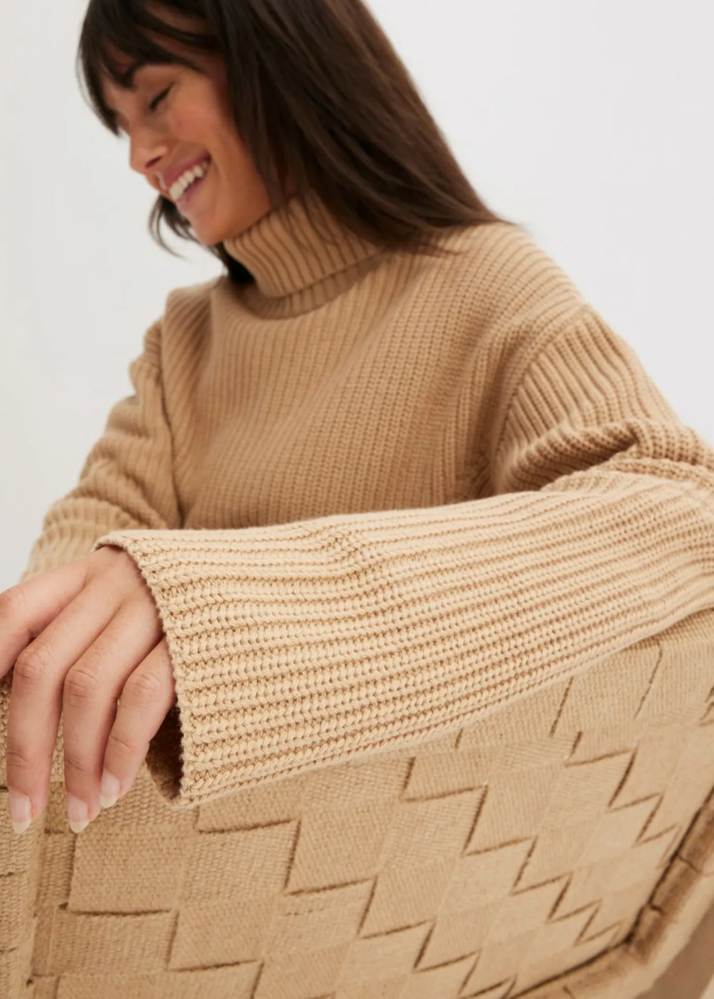 bonprix bonprix Jersey de algodón puro con cuello vuelto Café con leche Sale