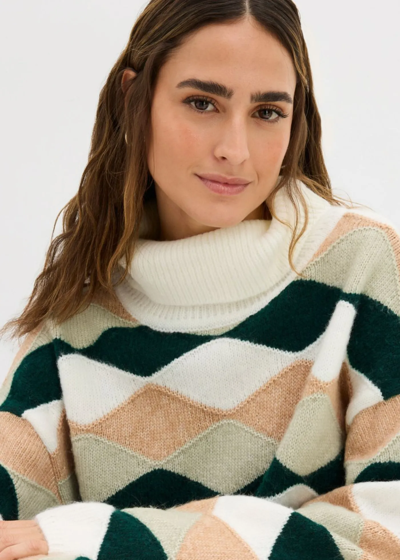 bonprix bonprix Jersey de cuello alto con patrón blanco lana/verde alga/verde intenso/capuchino Best