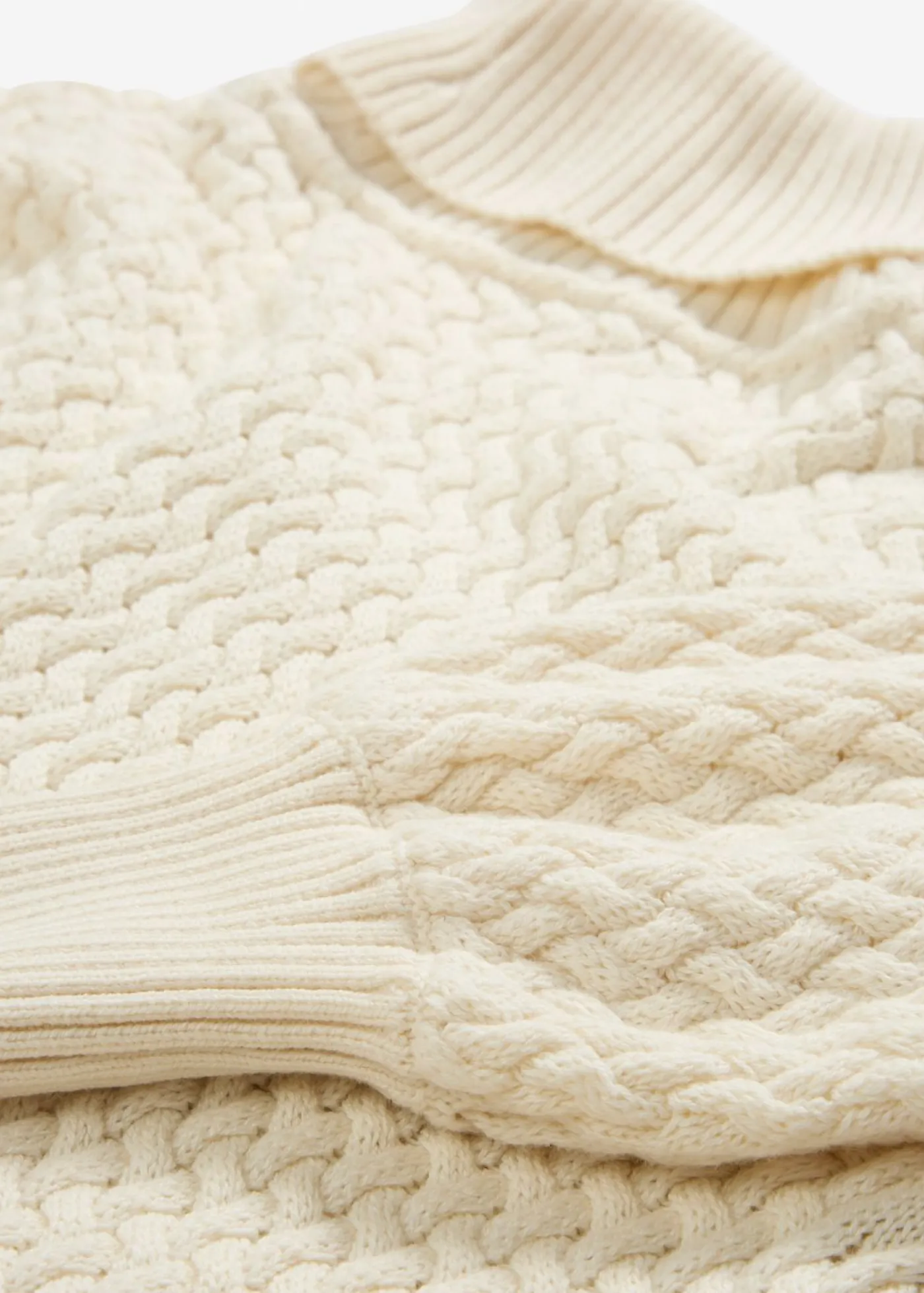 bonprix bonprix Jersey de cuello vuelto con lana merino Beige natural Sale