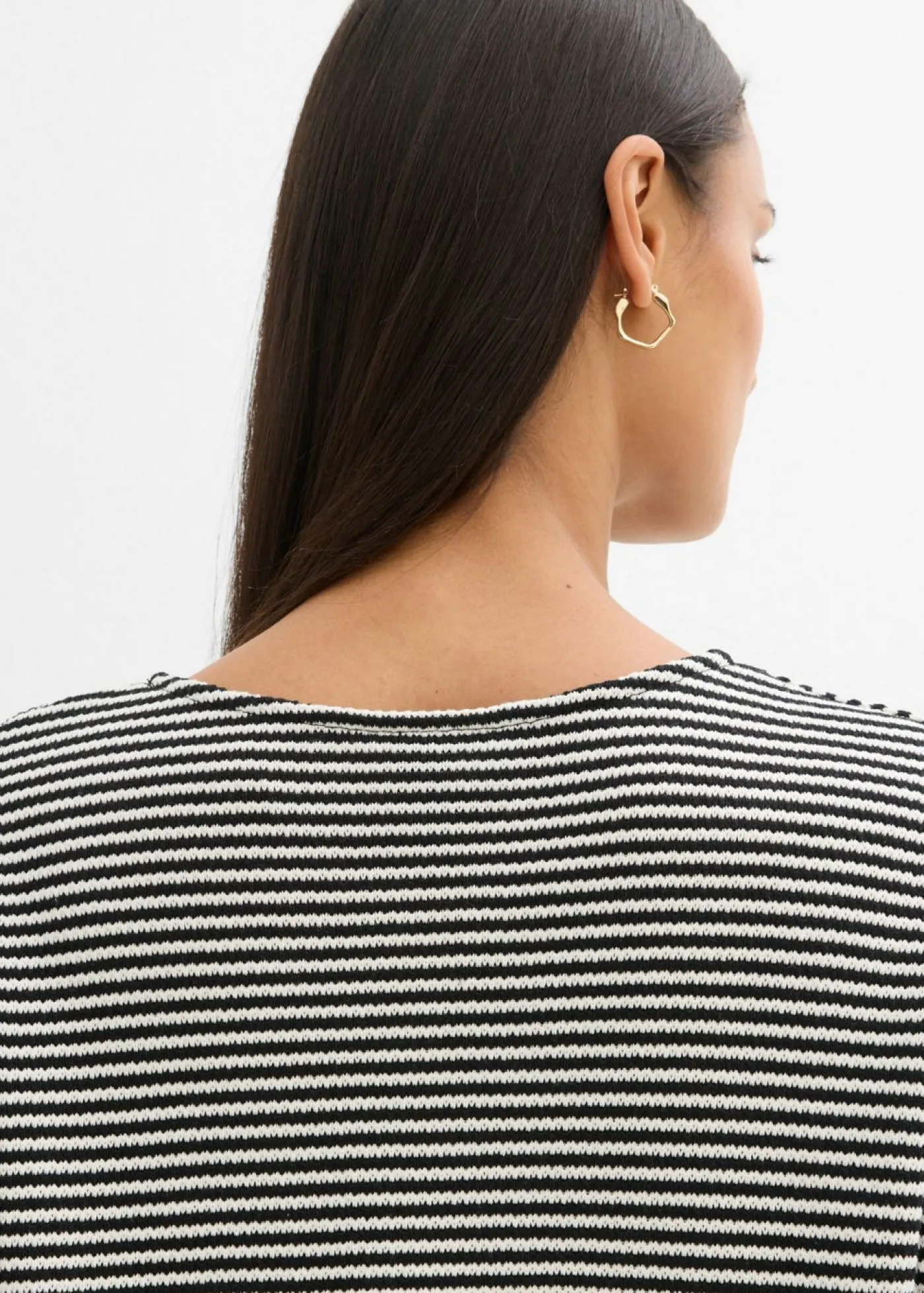 bonprix bonprix Jersey de punto negro-blanco lana con rayas Online
