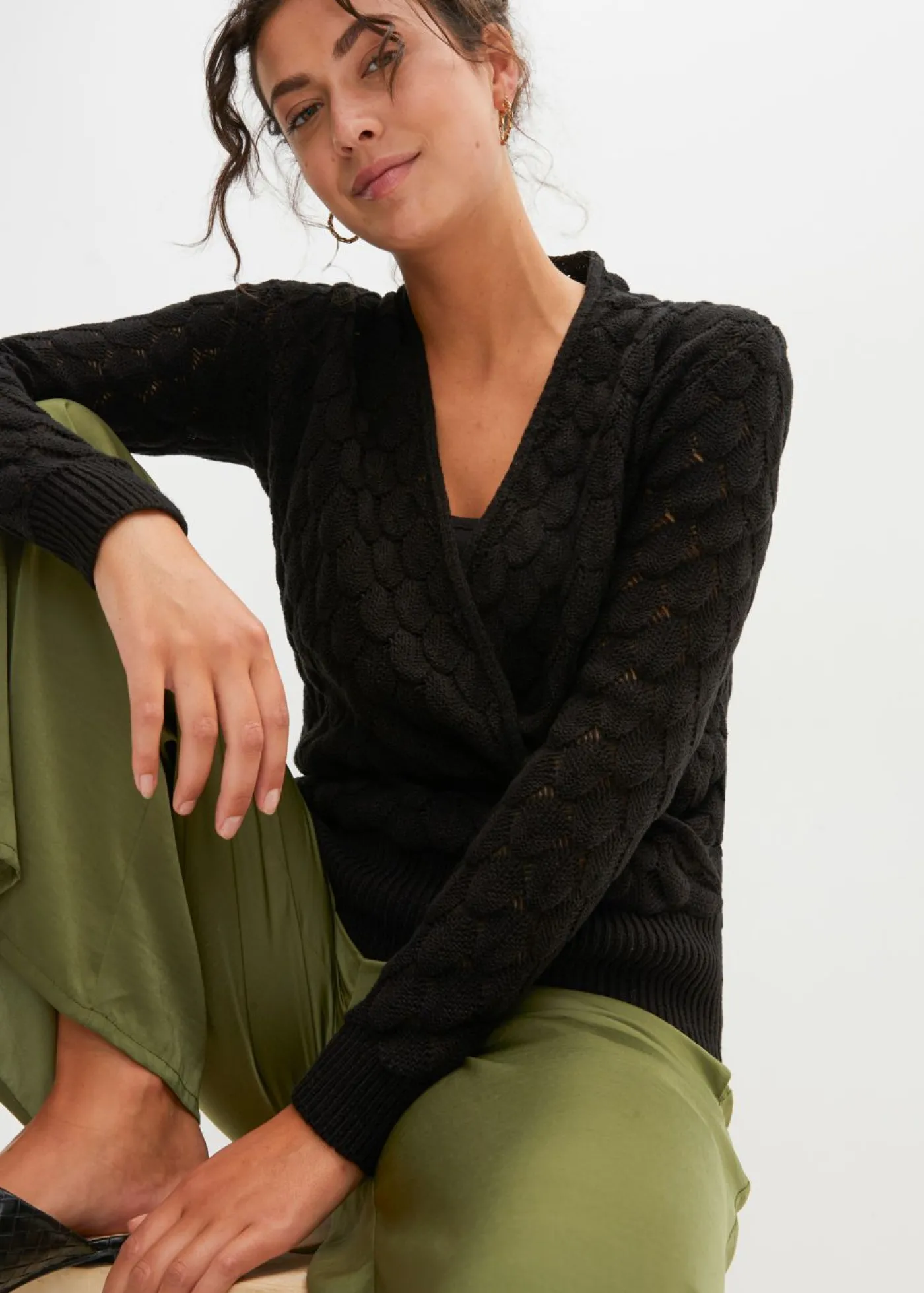 bonprix bonprix Jersey de punto ajour con aspecto cruzado Negro Clearance