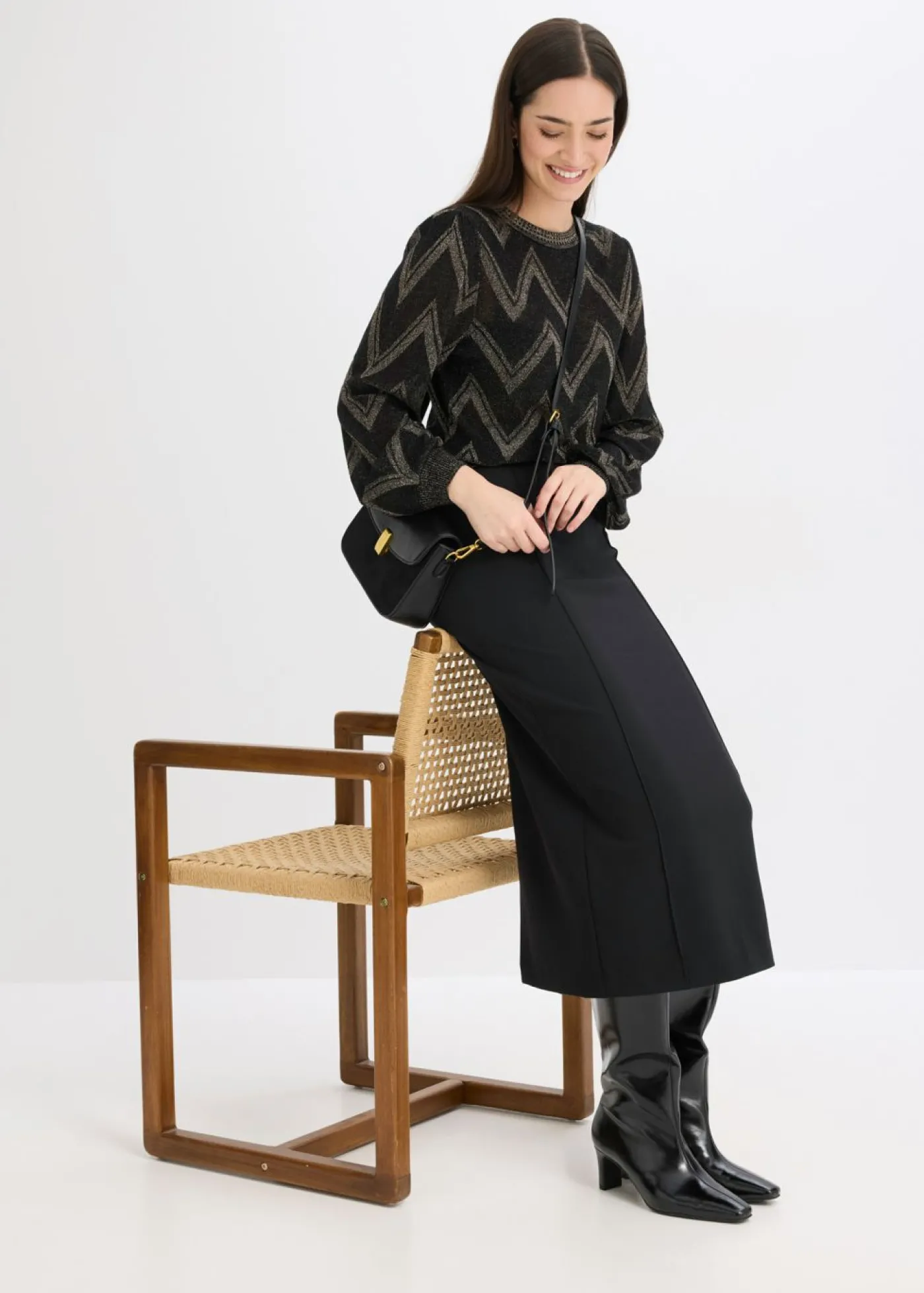 bonprix bonprix Jersey de punto fino con efecto brillante Negro-oro Outlet