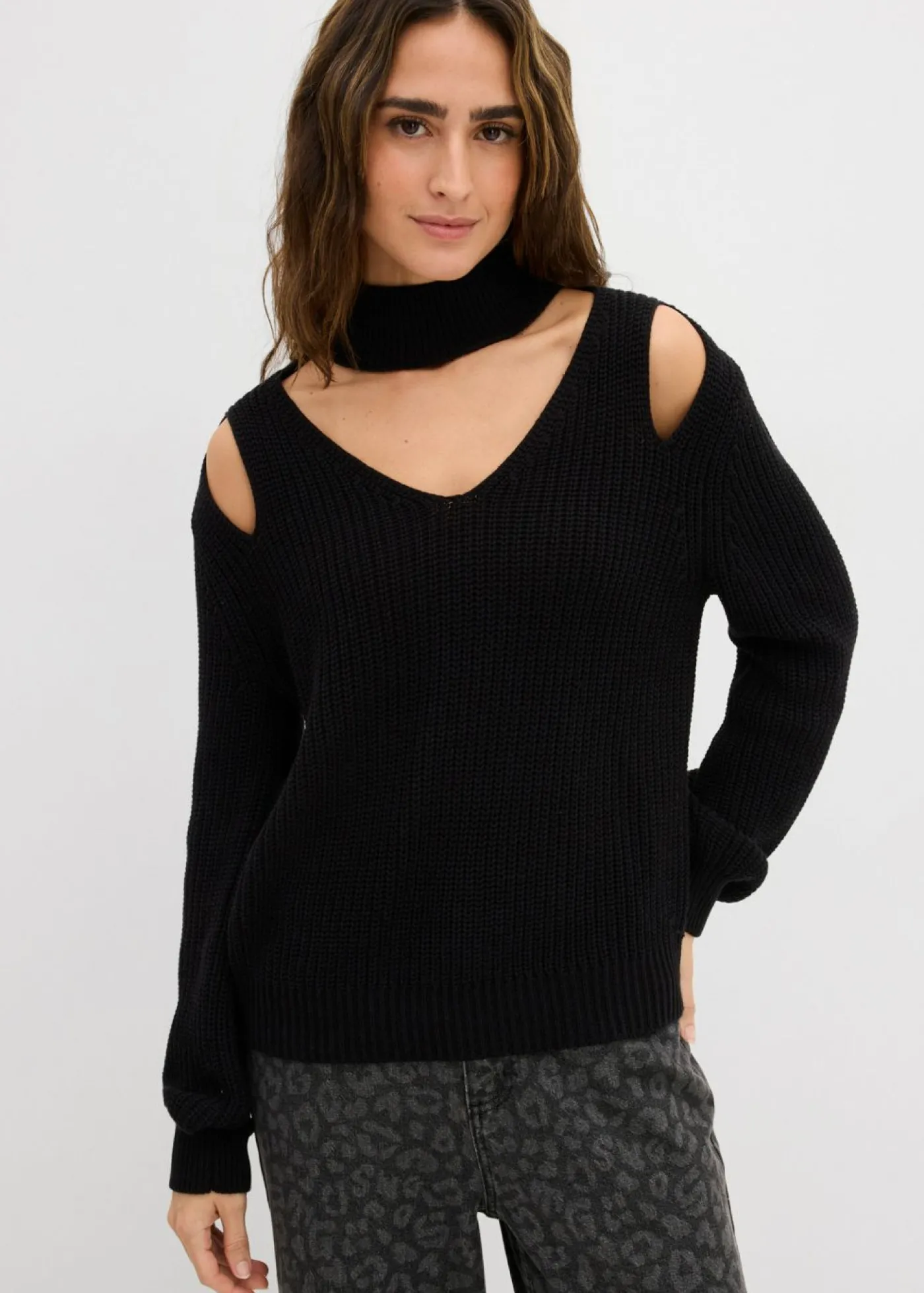 bonprix bonprix Jersey de punto grueso con aberturas Negro Outlet