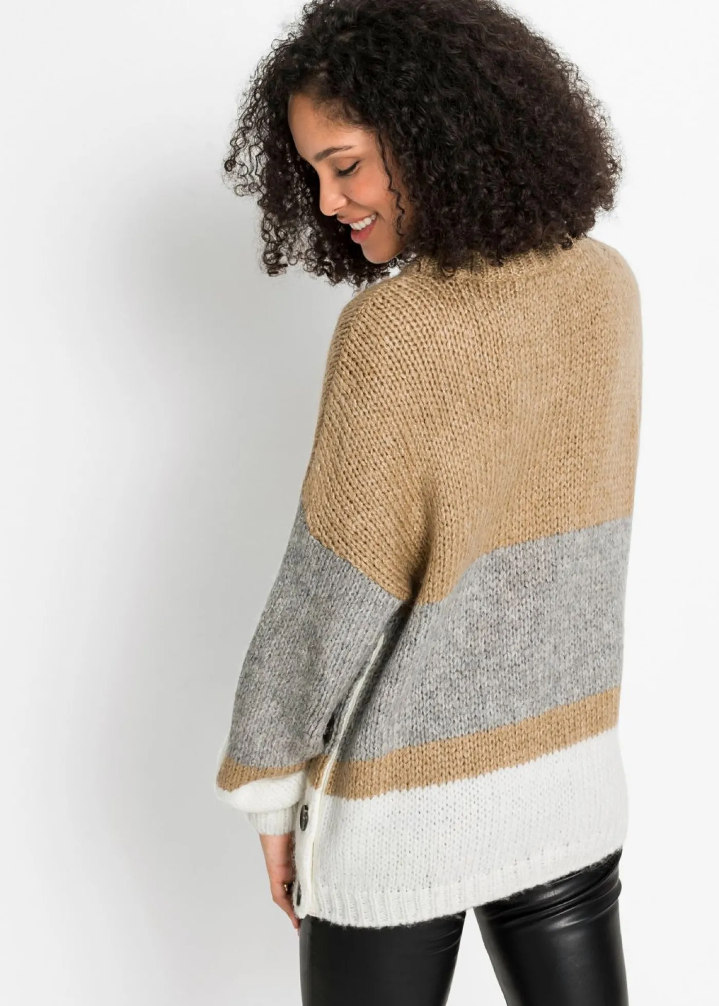 bonprix bonprix Jersey de rayas de corte holgado con botones Beige-gris claro jaspeado-blanco Outlet
