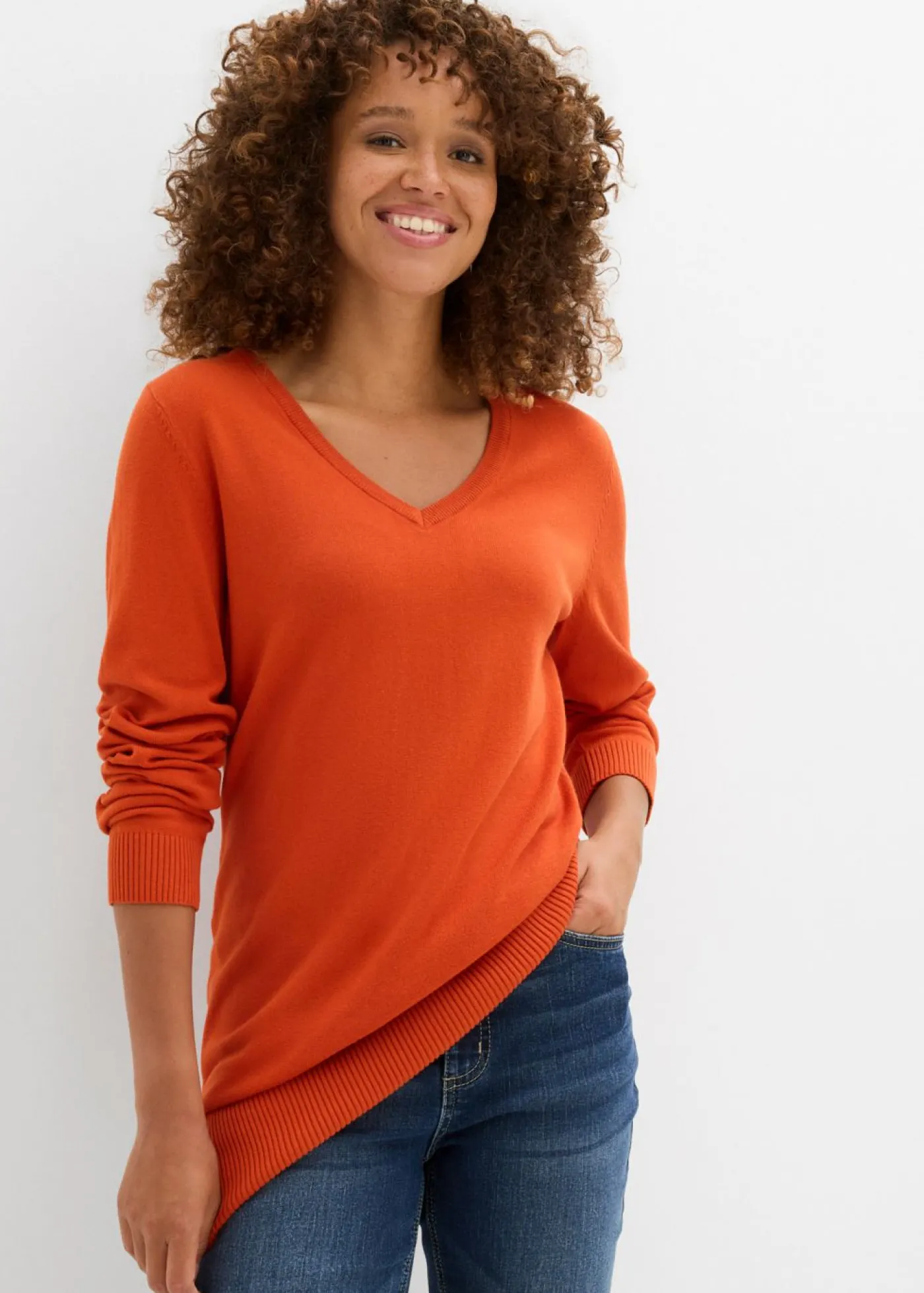 bonprix bonprix Jersey largo básico, de punto fino, con escote en V Naranja lava Hot