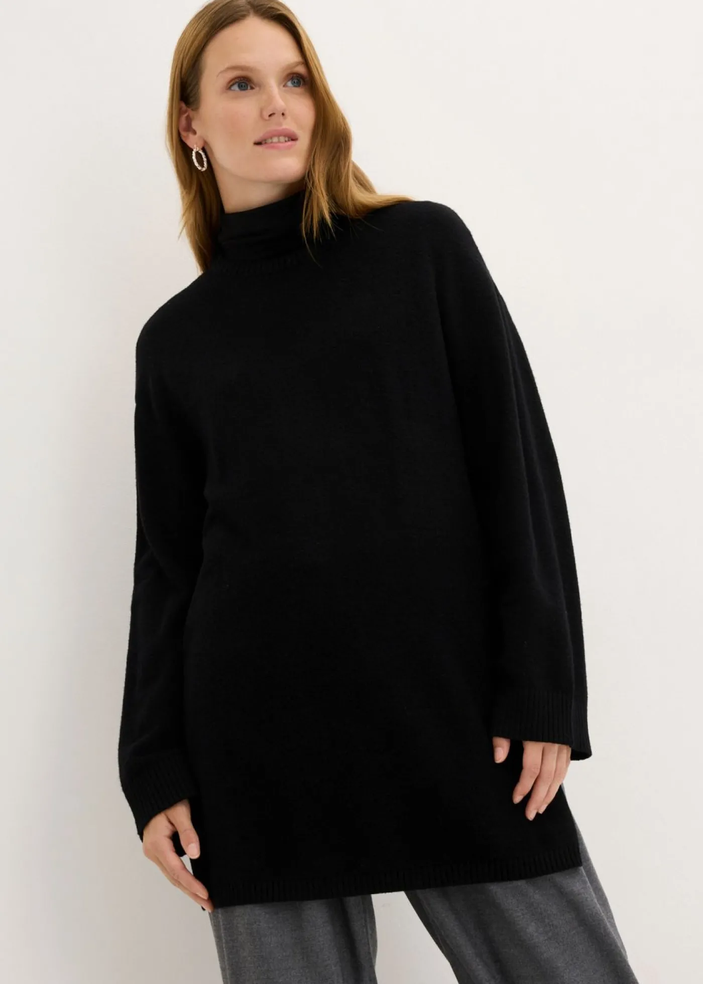 bonprix bonprix Jersey largo de punto fino con aberturas laterales en mezcla de viscosa Negro Online