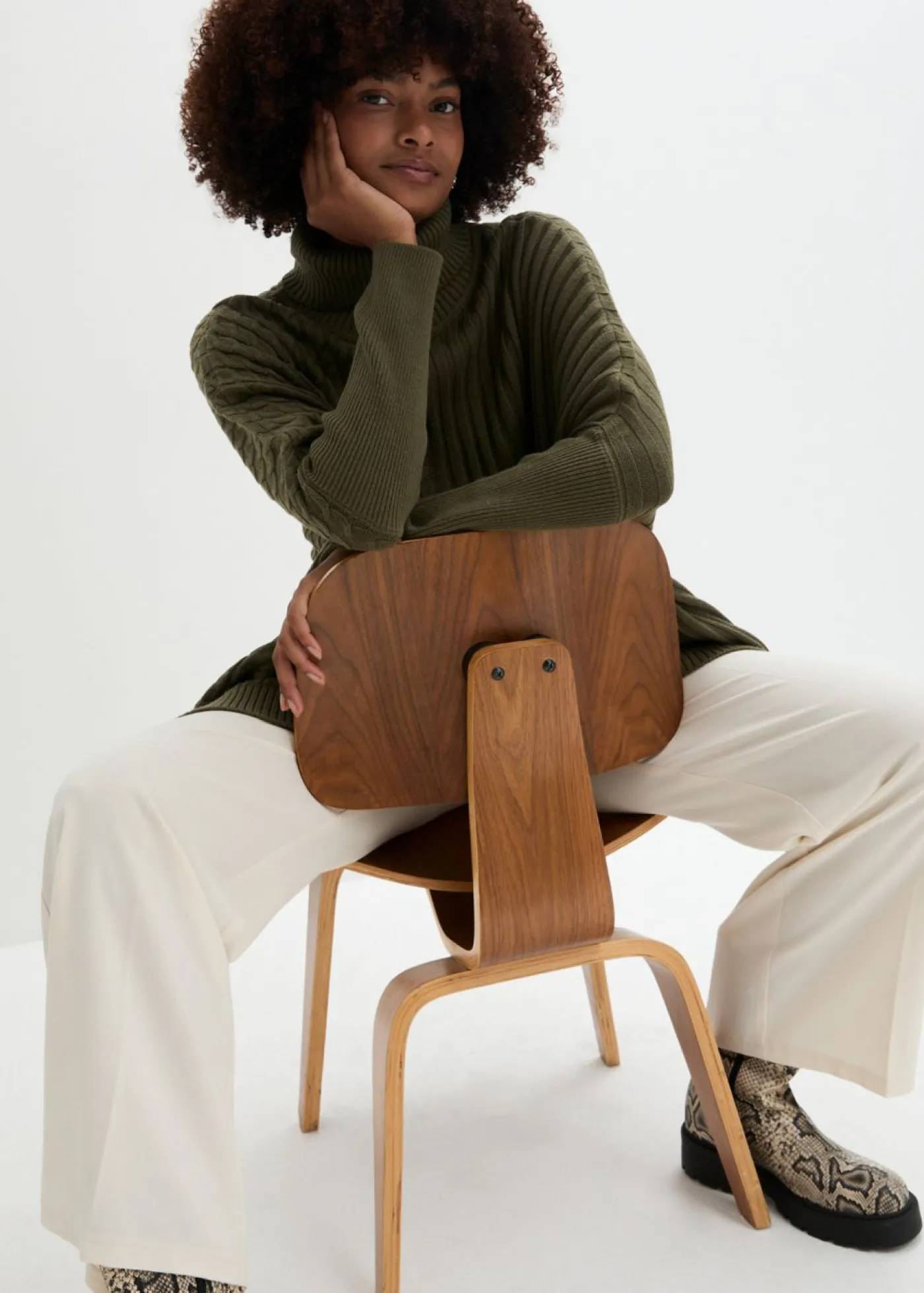 bonprix bonprix Jersey oversize Verde oliva oscuro Hot