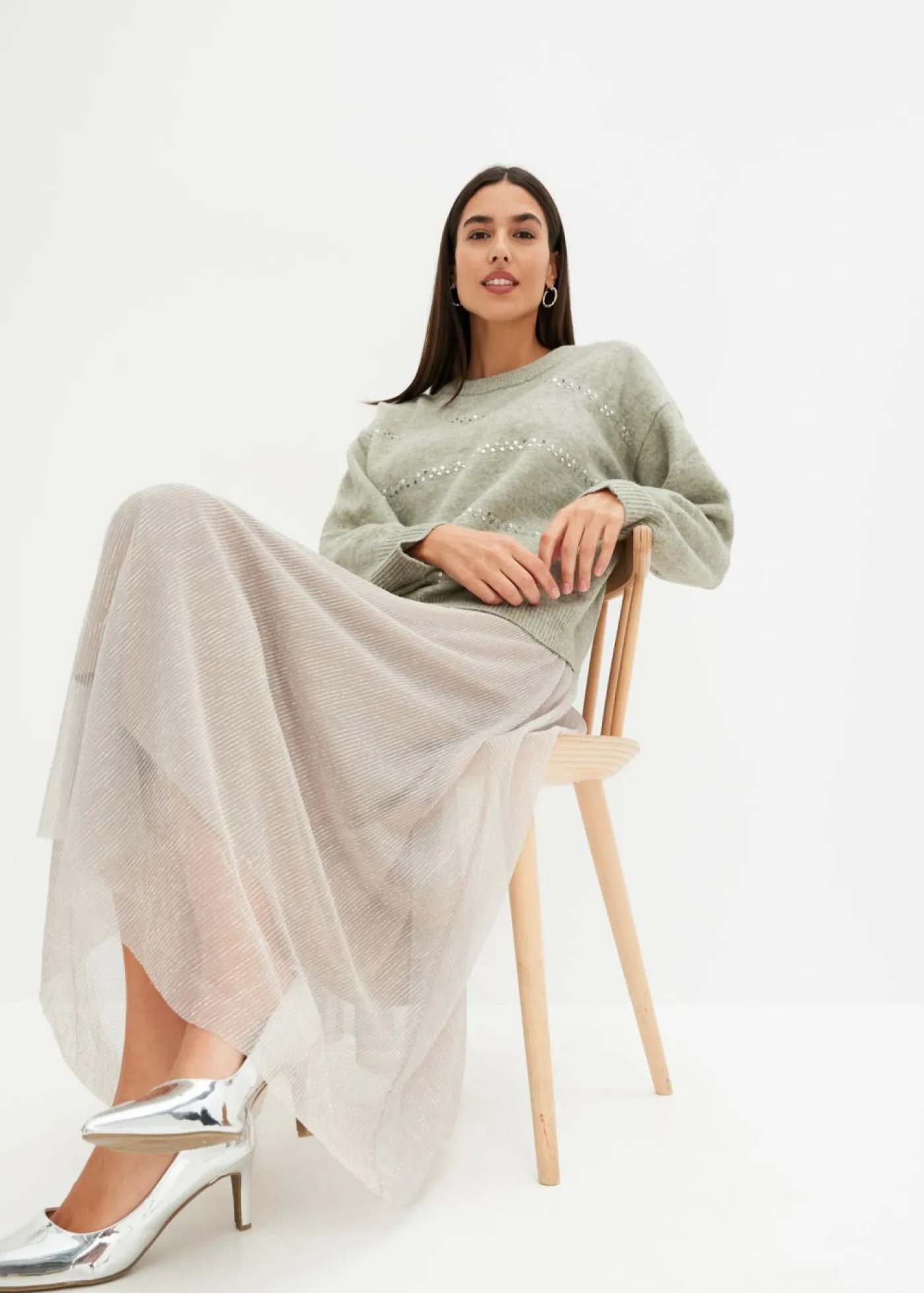 bonprix bonprix Jersey tipo boxy con lentejuelas verde alga moteado Hot
