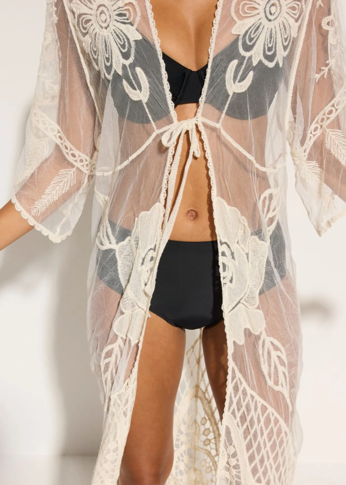 bonprix bonprix Kimono de playa transparente con encaje Beige Online