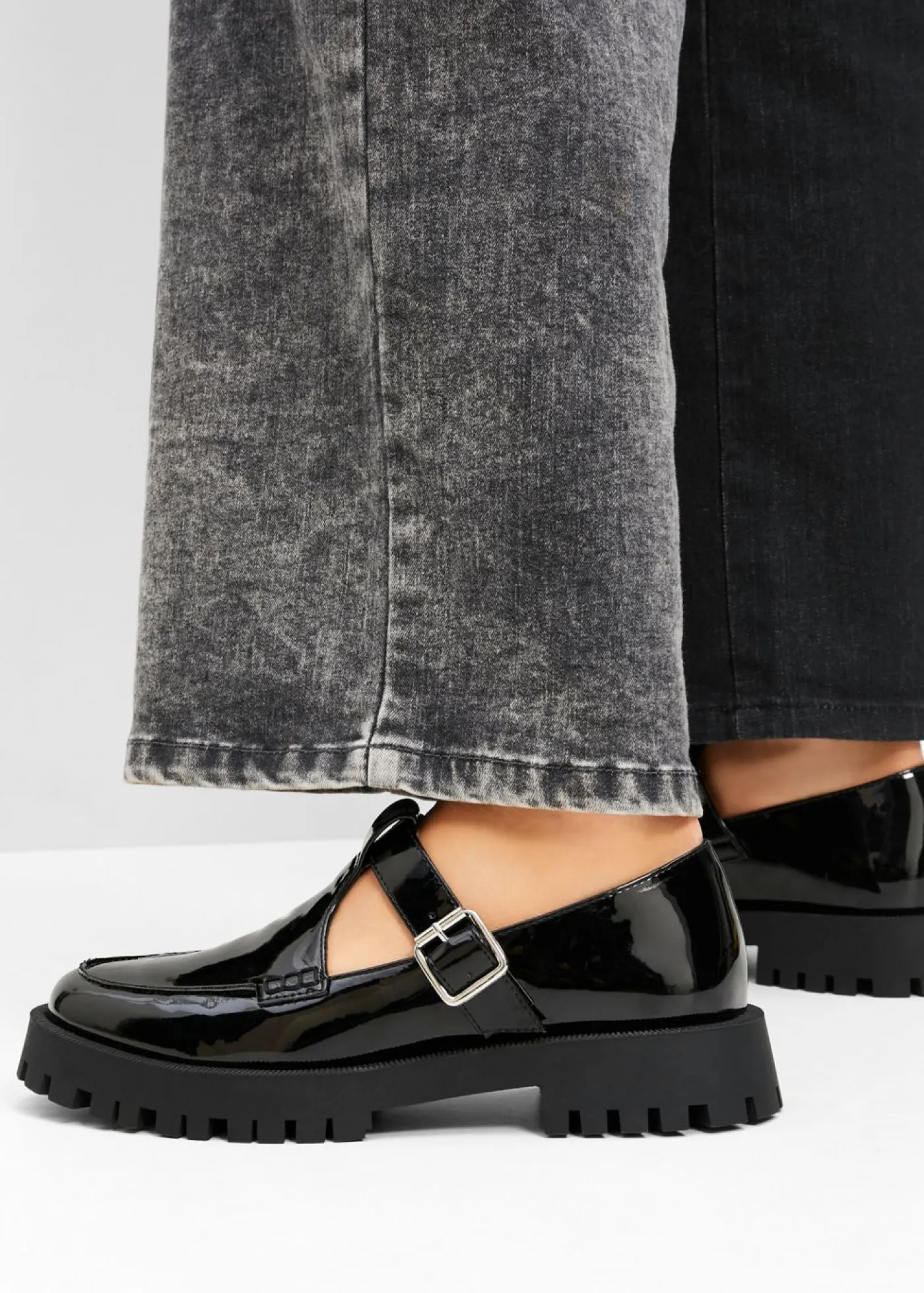 bonprix bonprix Mocasín chunky con aberturas Negro Hot