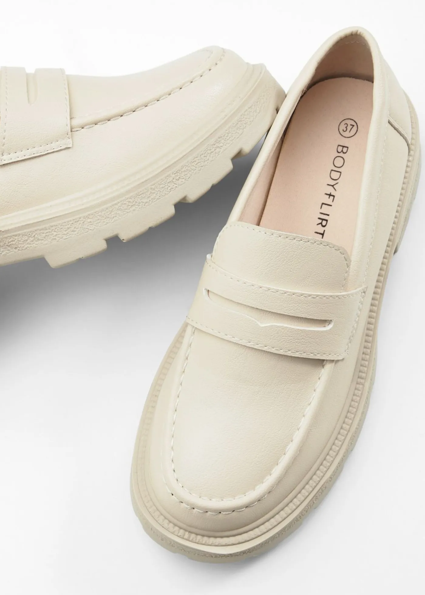 bonprix bonprix Mocasín chunky con suela ligera Beige Hot