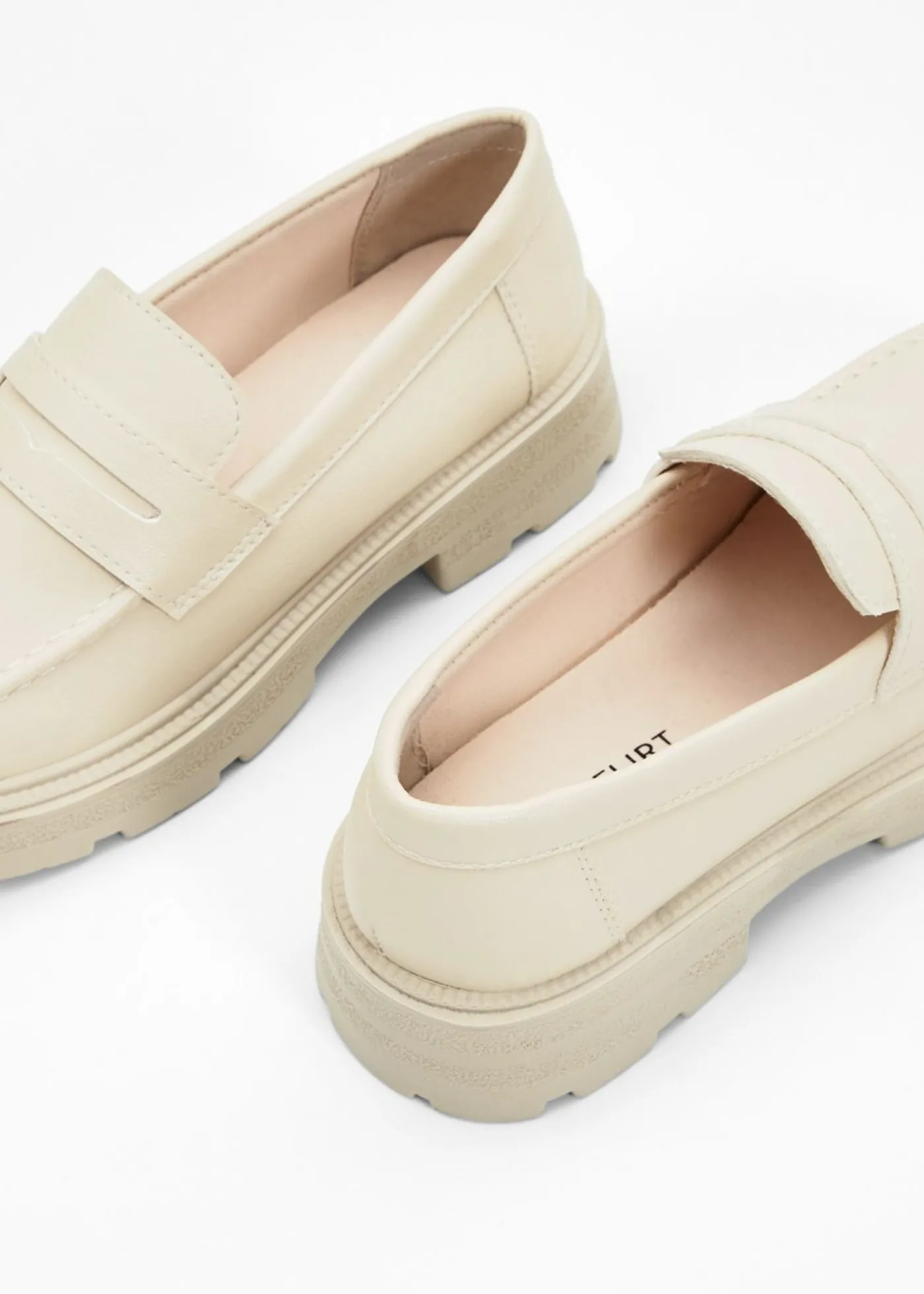 bonprix bonprix Mocasín chunky con suela ligera Beige Hot