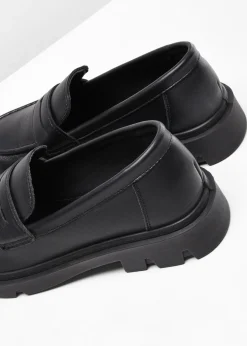 bonprix bonprix Mocasín chunky con suela ligera Negro Hot