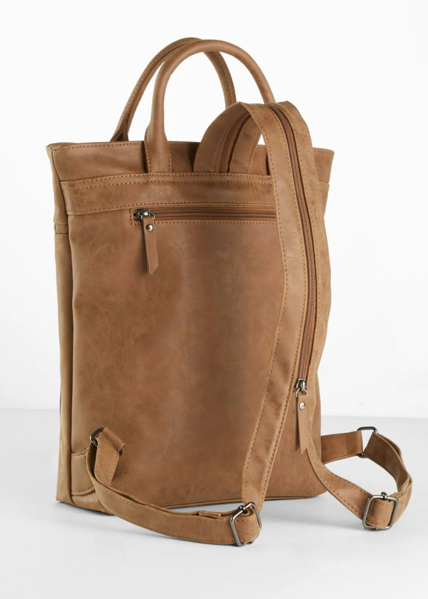 bonprix bonprix Mochila con bolsillos exteriores Coñac