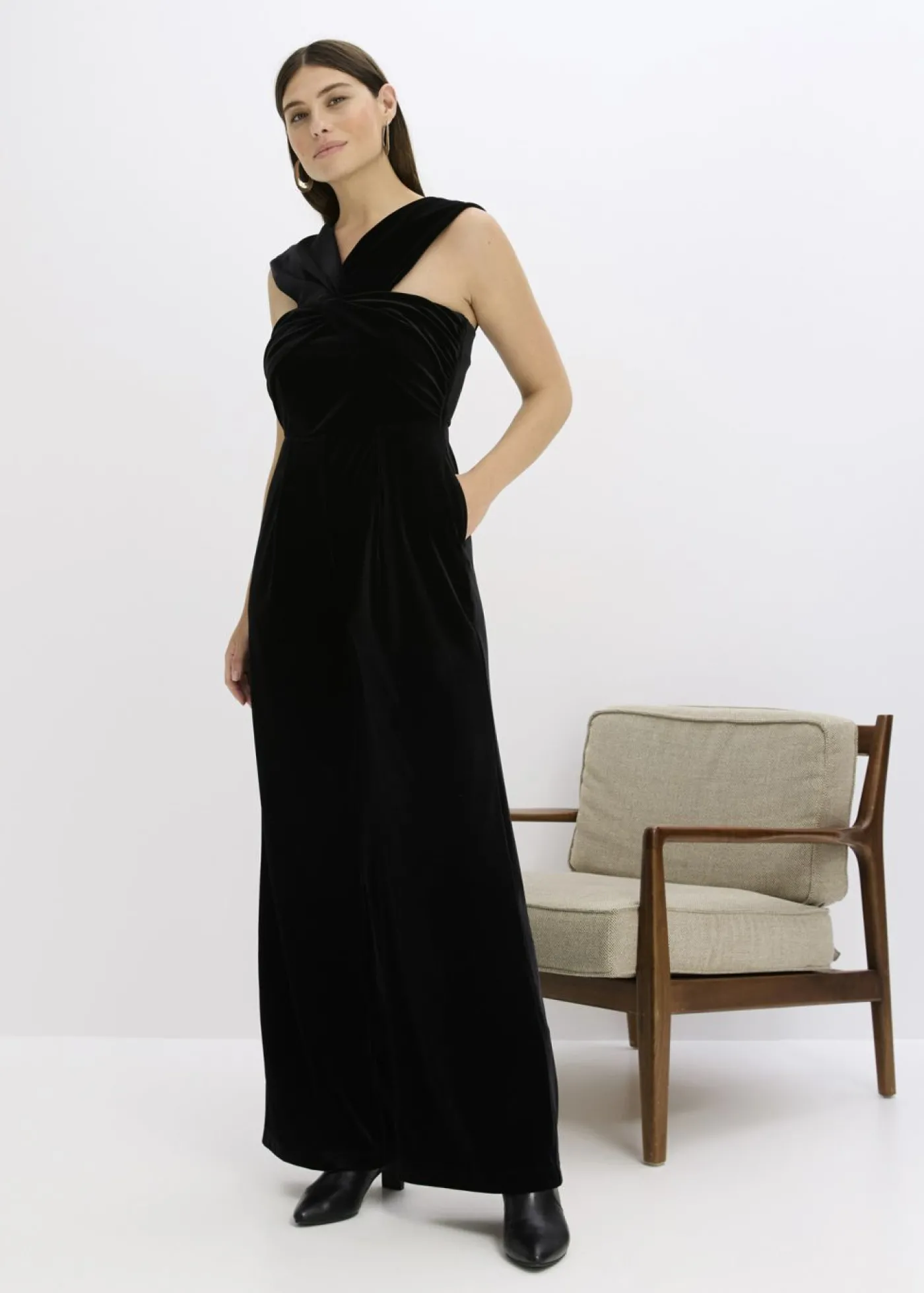 bonprix bonprix Mono de punto de terciopelo fluido Negro Online