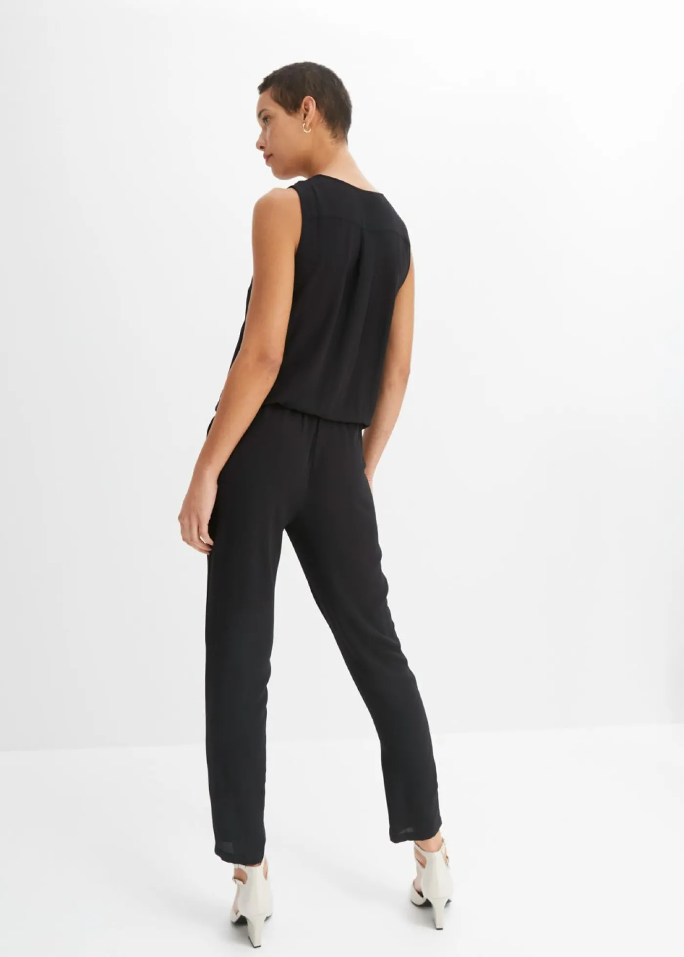 bonprix bonprix Mono sin mangas Negro Hot