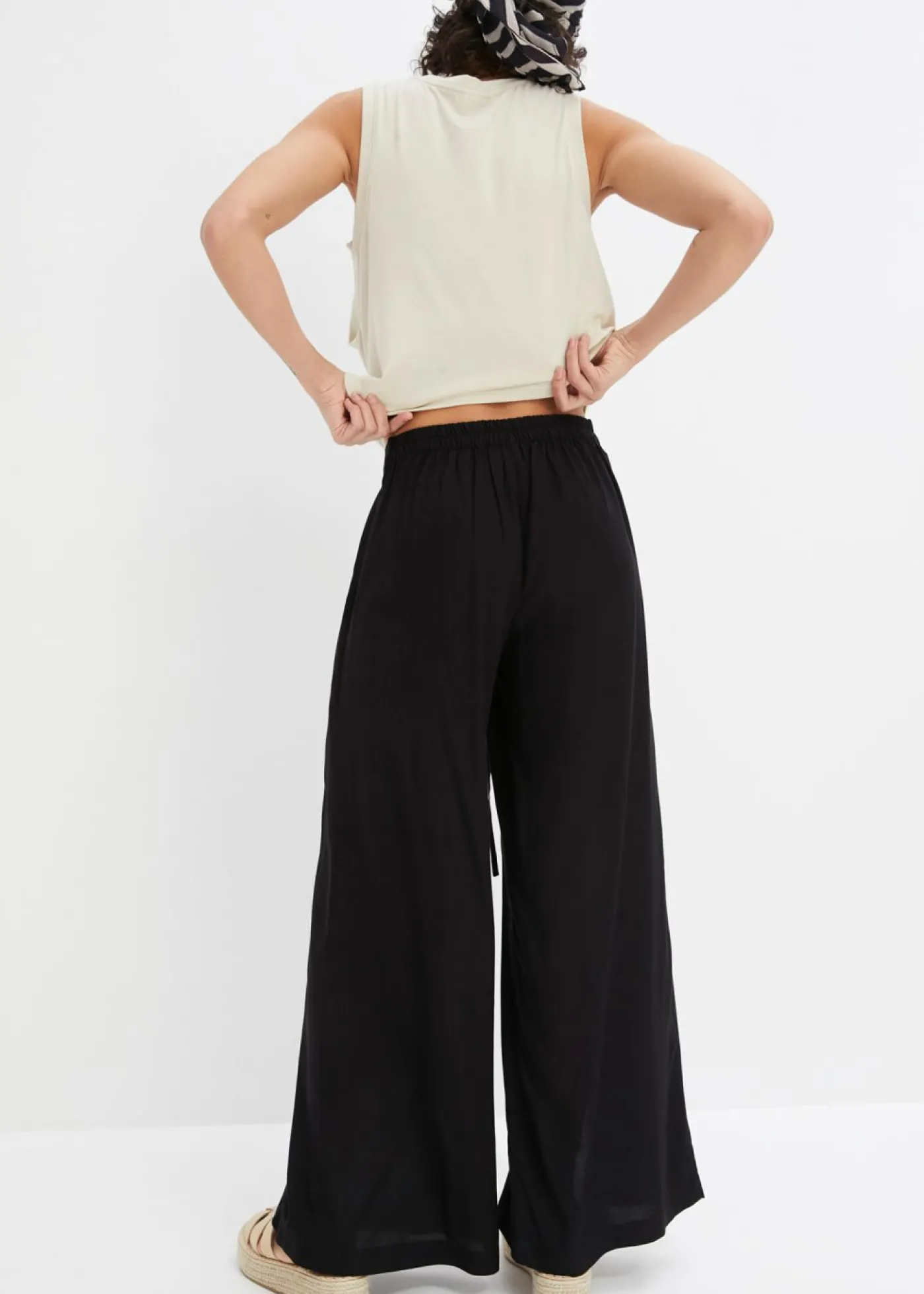 bonprix bonprix Pantalón Negro Hot