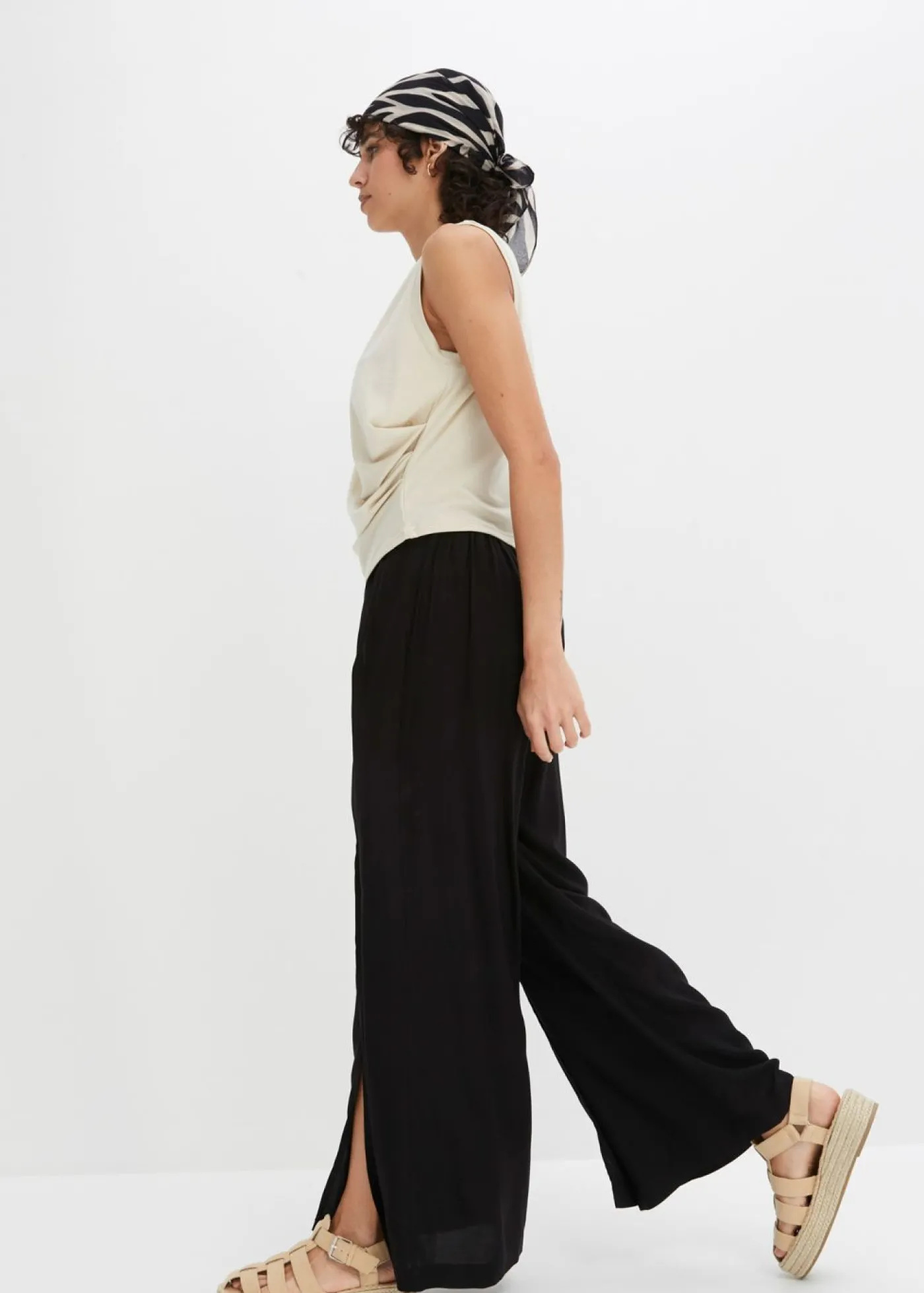 bonprix bonprix Pantalón Negro Hot