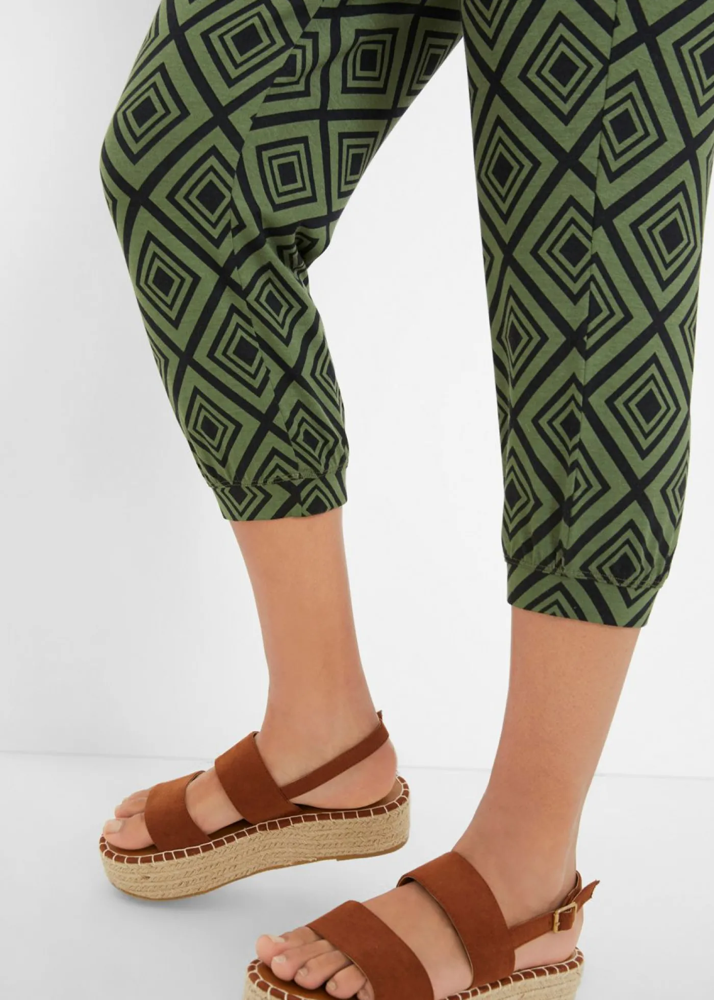 bonprix bonprix Pantalón 3/4 estampado musgo Best
