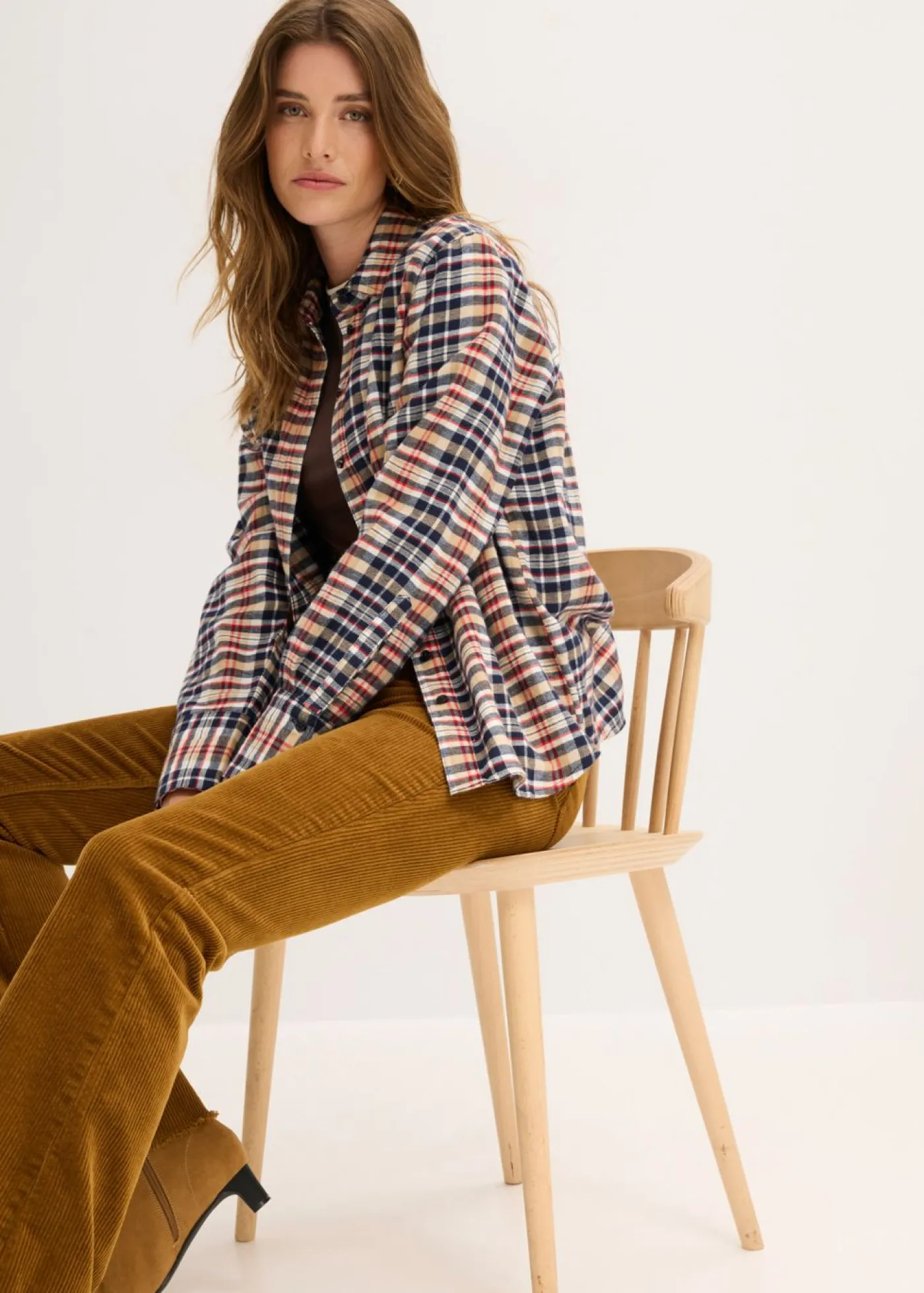 bonprix bonprix Pantalón acampanado de pana Marrón coñac Outlet