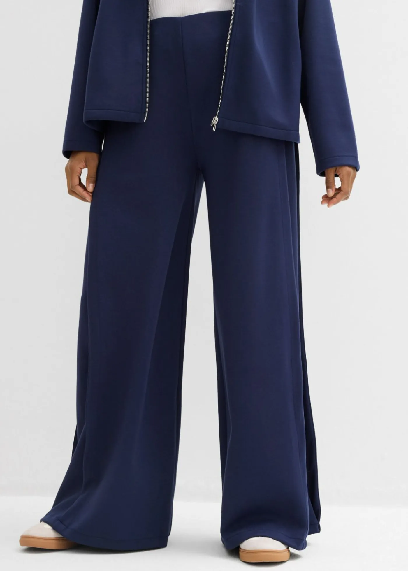 bonprix bonprix Pantalón ancho de mezcla de modal con pliegue lateral Azul marino Discount
