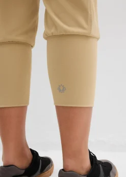bonprix bonprix Pantalón capri de material suave Caqui claro