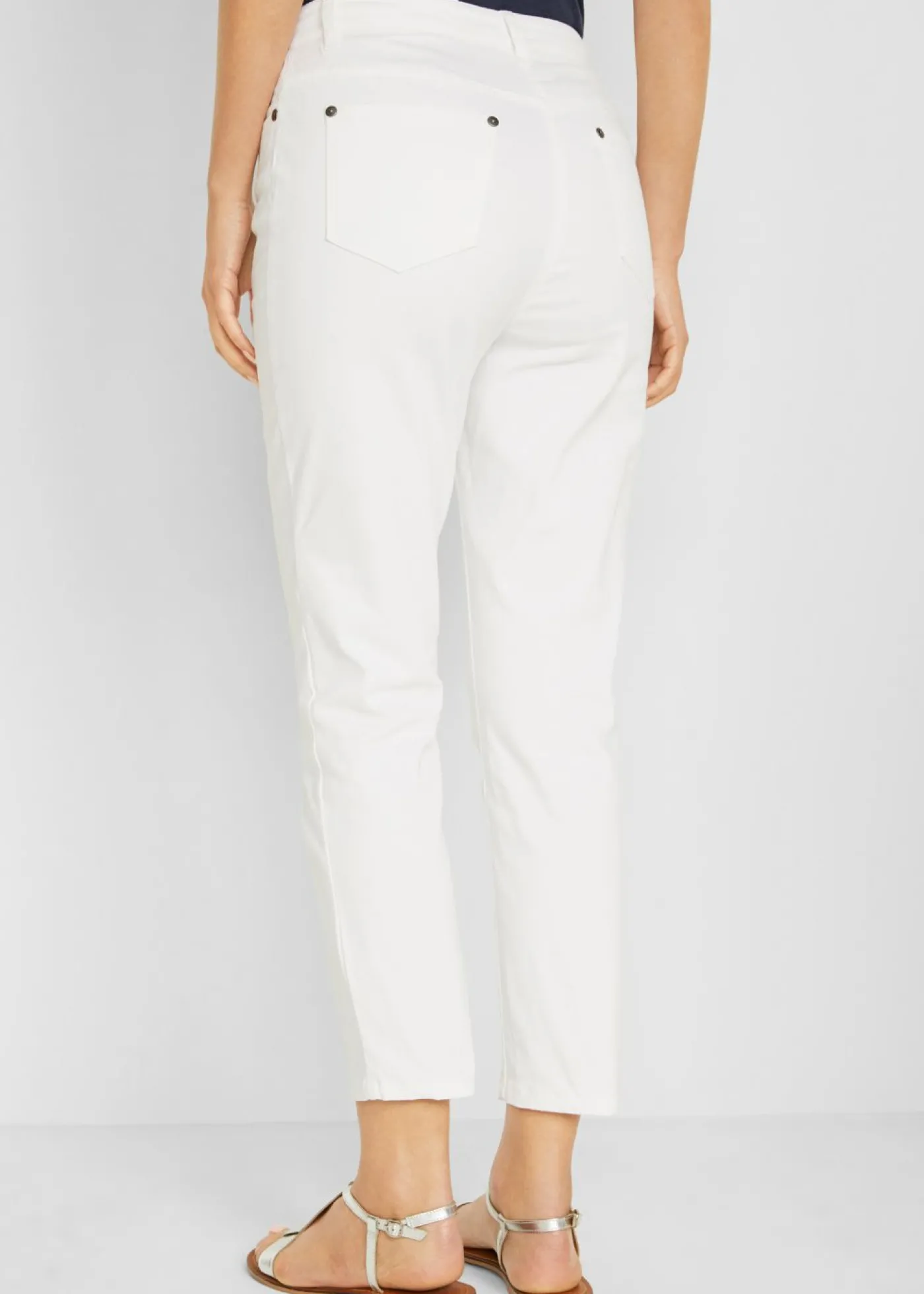 bonprix bonprix Pantalón capri de tiro alto Blanco