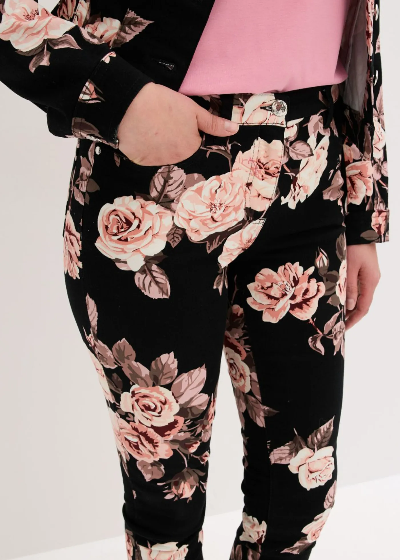 bonprix bonprix Pantalón capri elástico de algodón negro - rosa pálido