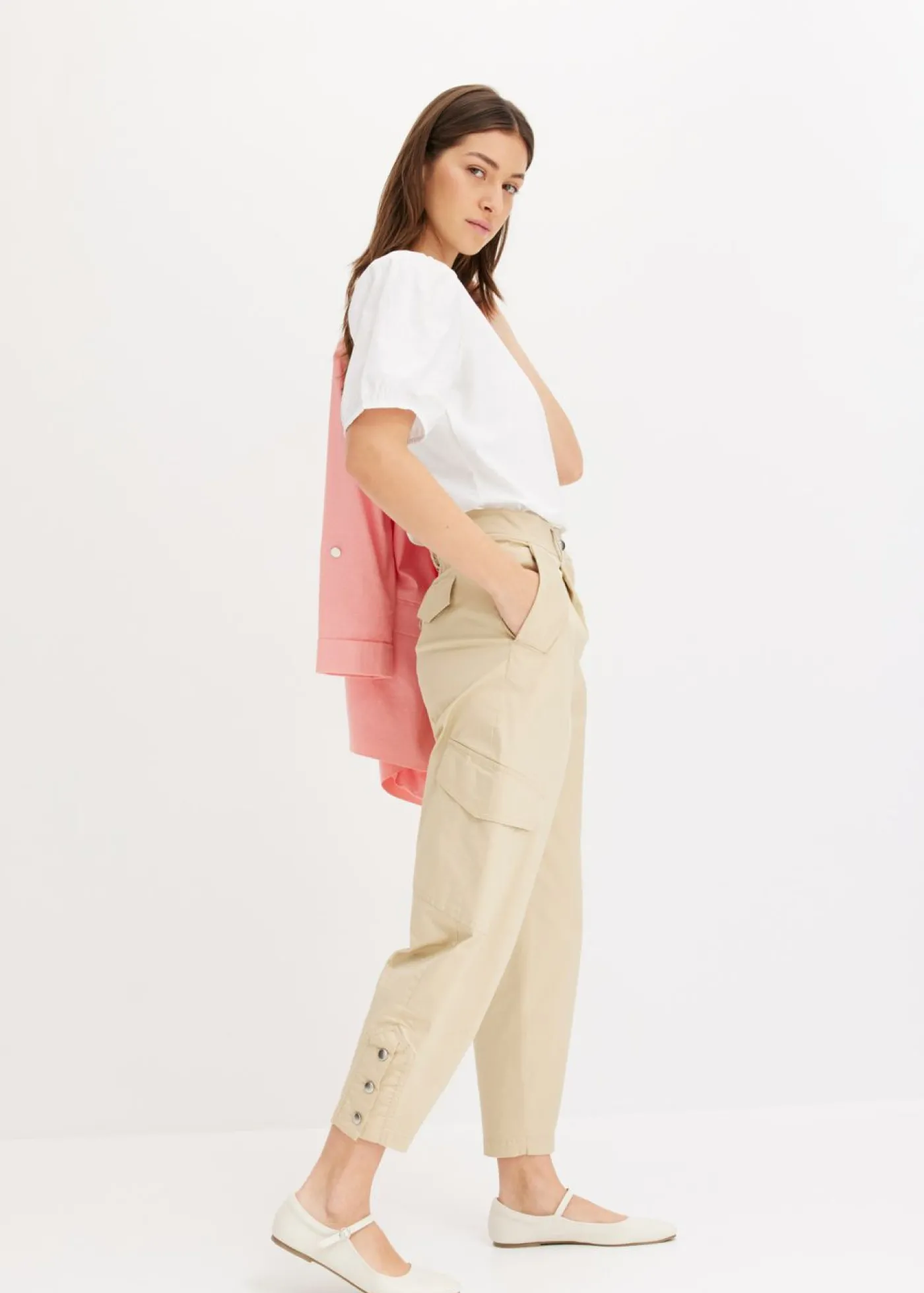 bonprix bonprix Pantalón cargo de algodón elástico Beige verdoso Outlet