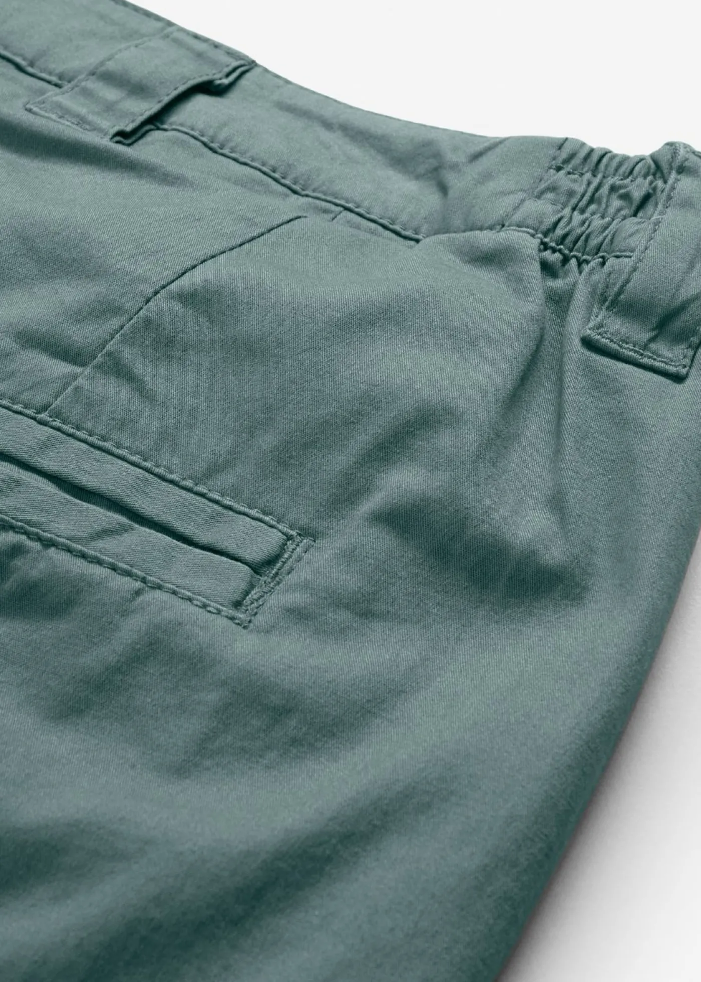 bonprix bonprix Pantalón chino de algodón hasta el tobillo Verde eucalipto Best