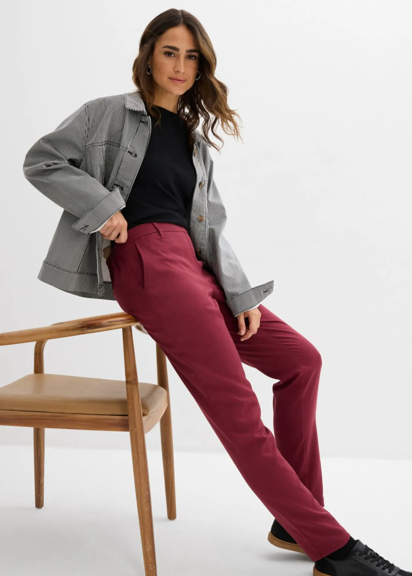bonprix bonprix Pantalón chino de mezcla de viscosa rojo avellana Outlet