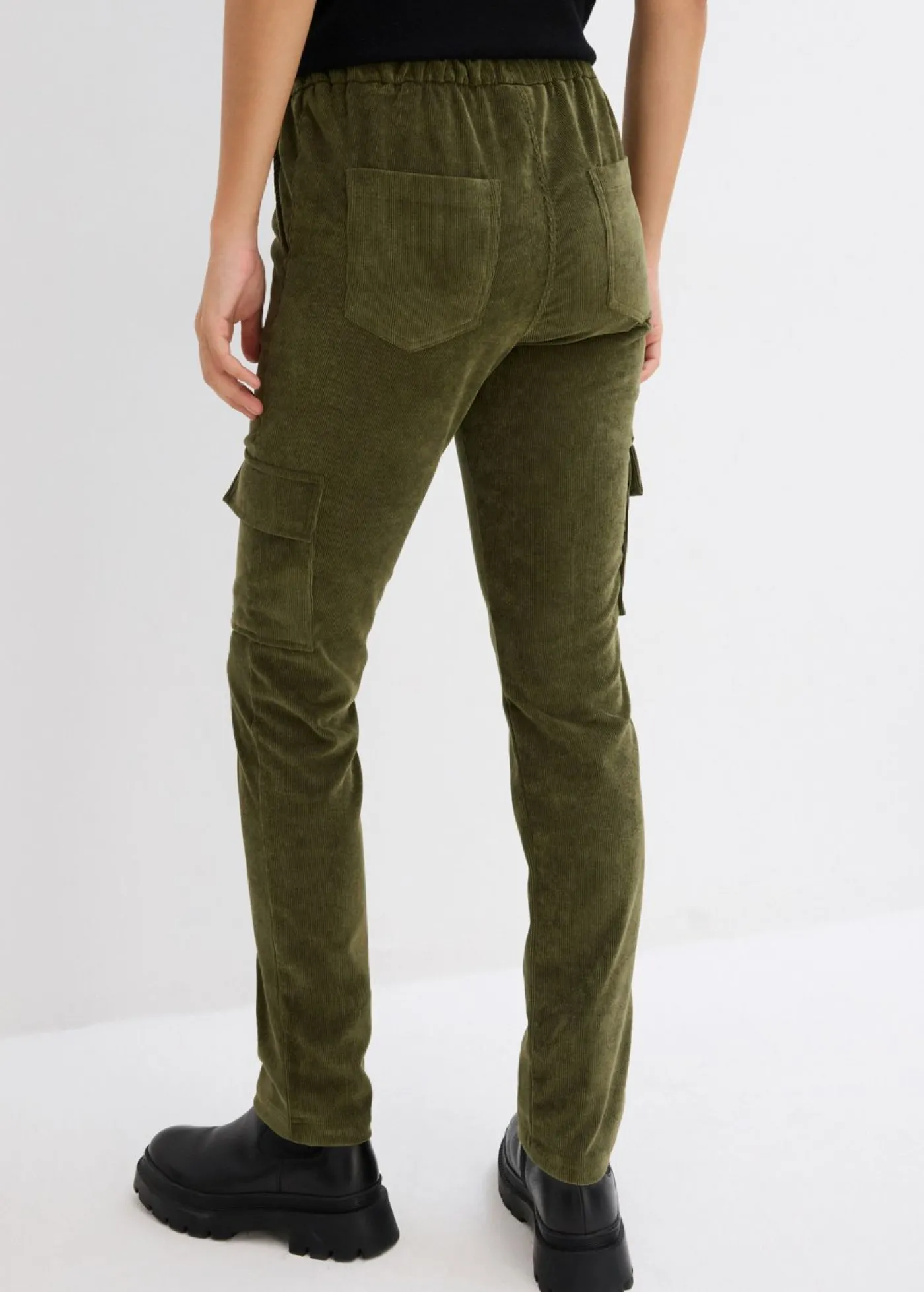 bonprix bonprix Pantalón con cinturilla elástica Verde oliva oscuro