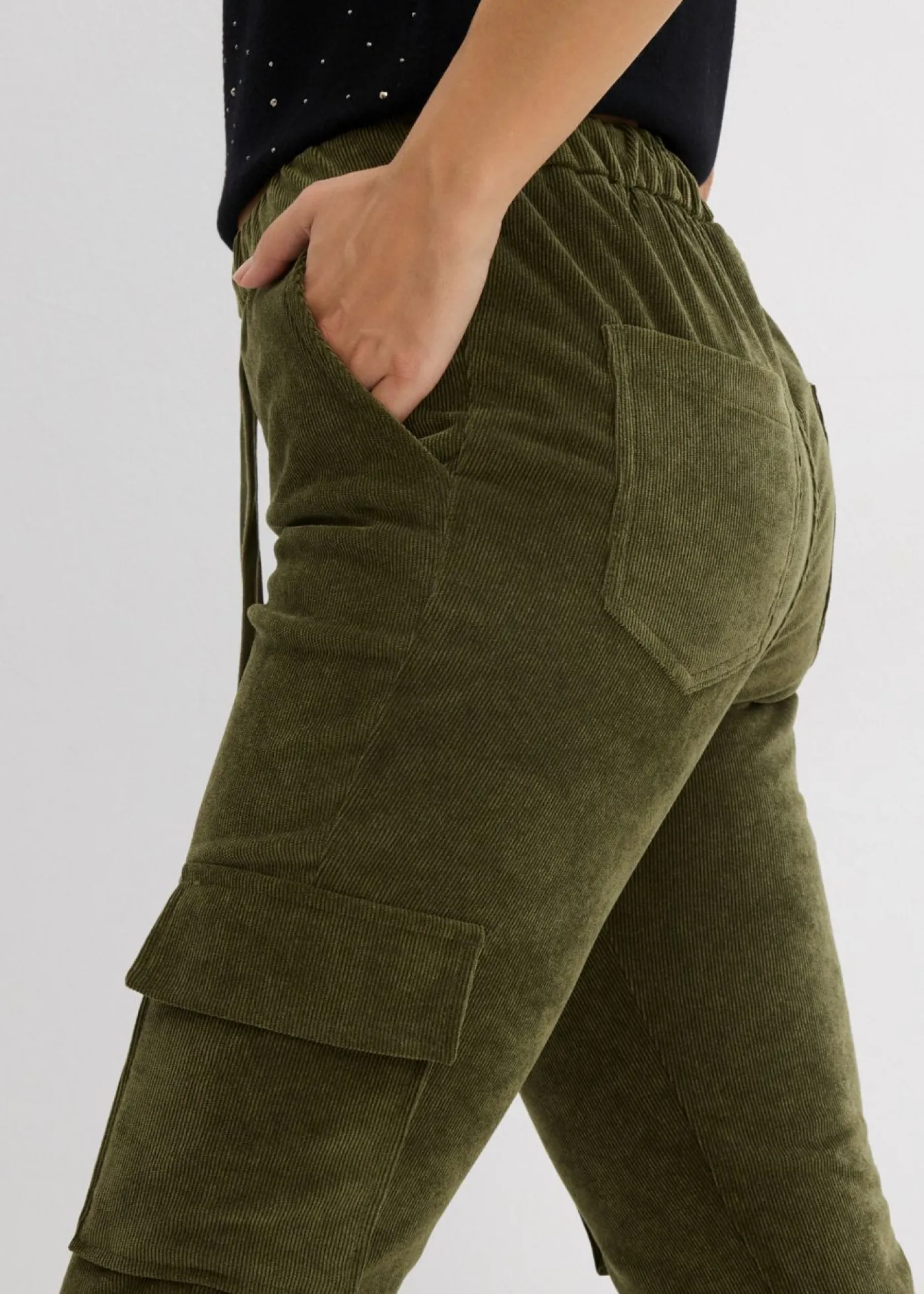 bonprix bonprix Pantalón con cinturilla elástica Verde oliva oscuro