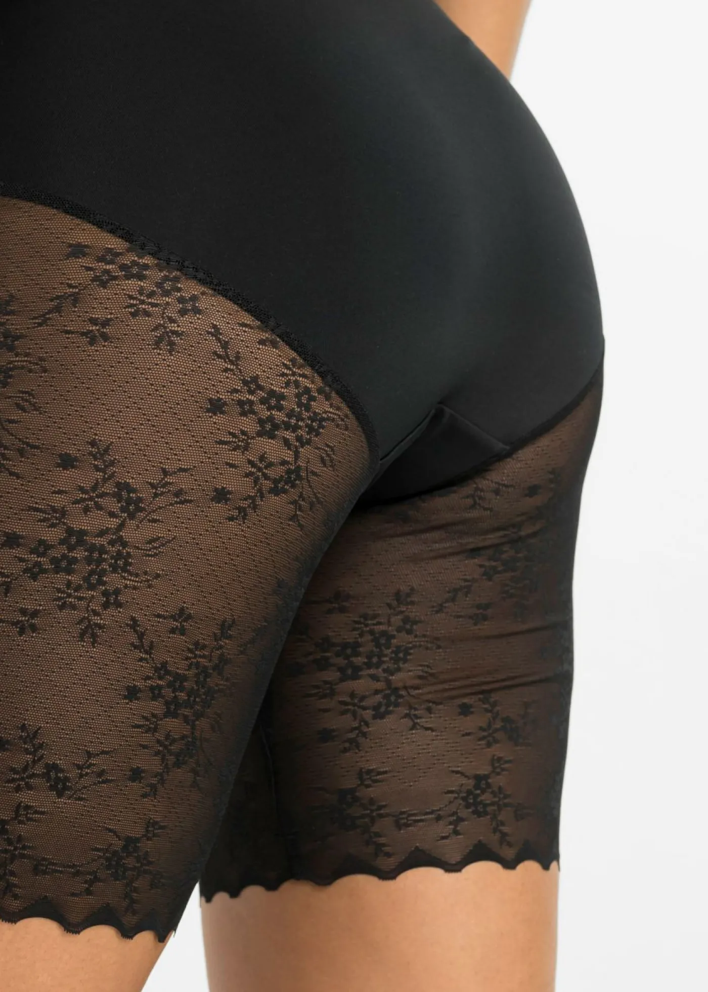 bonprix bonprix Pantalón con efecto moldeador medio Negro Clearance