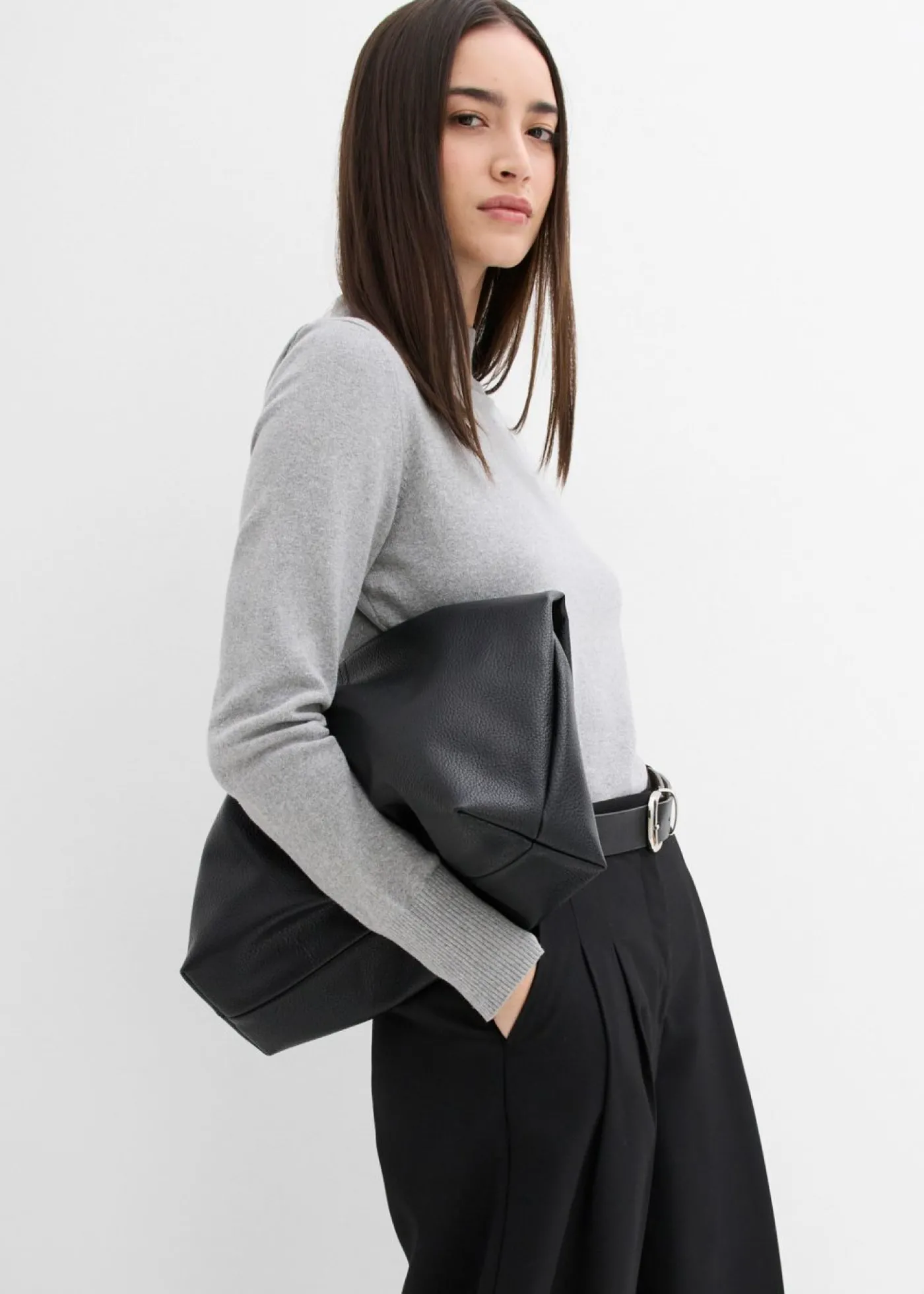 bonprix bonprix Pantalón con pinzas, cinturilla cómoda y abertura Negro