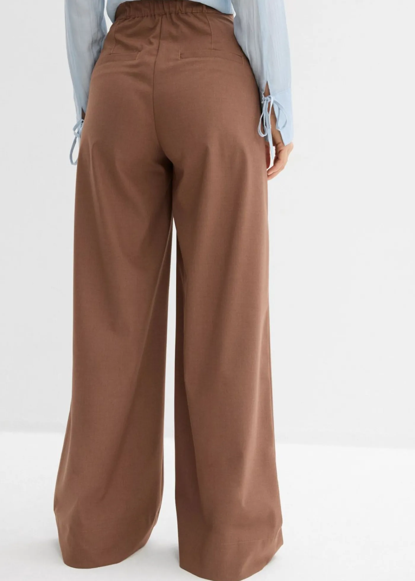 bonprix bonprix Pantalón con pinzas y cinturilla cómoda Marrón castaño New