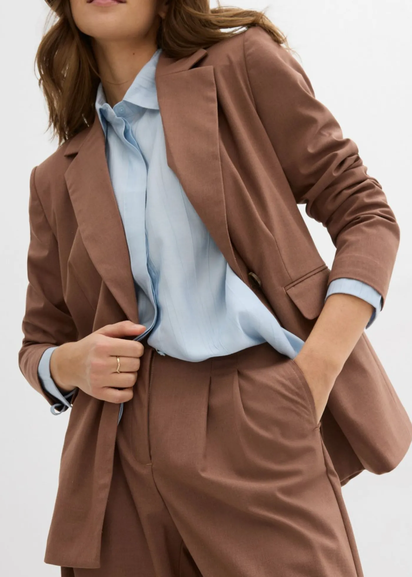 bonprix bonprix Pantalón con pinzas y cinturilla cómoda Marrón castaño New