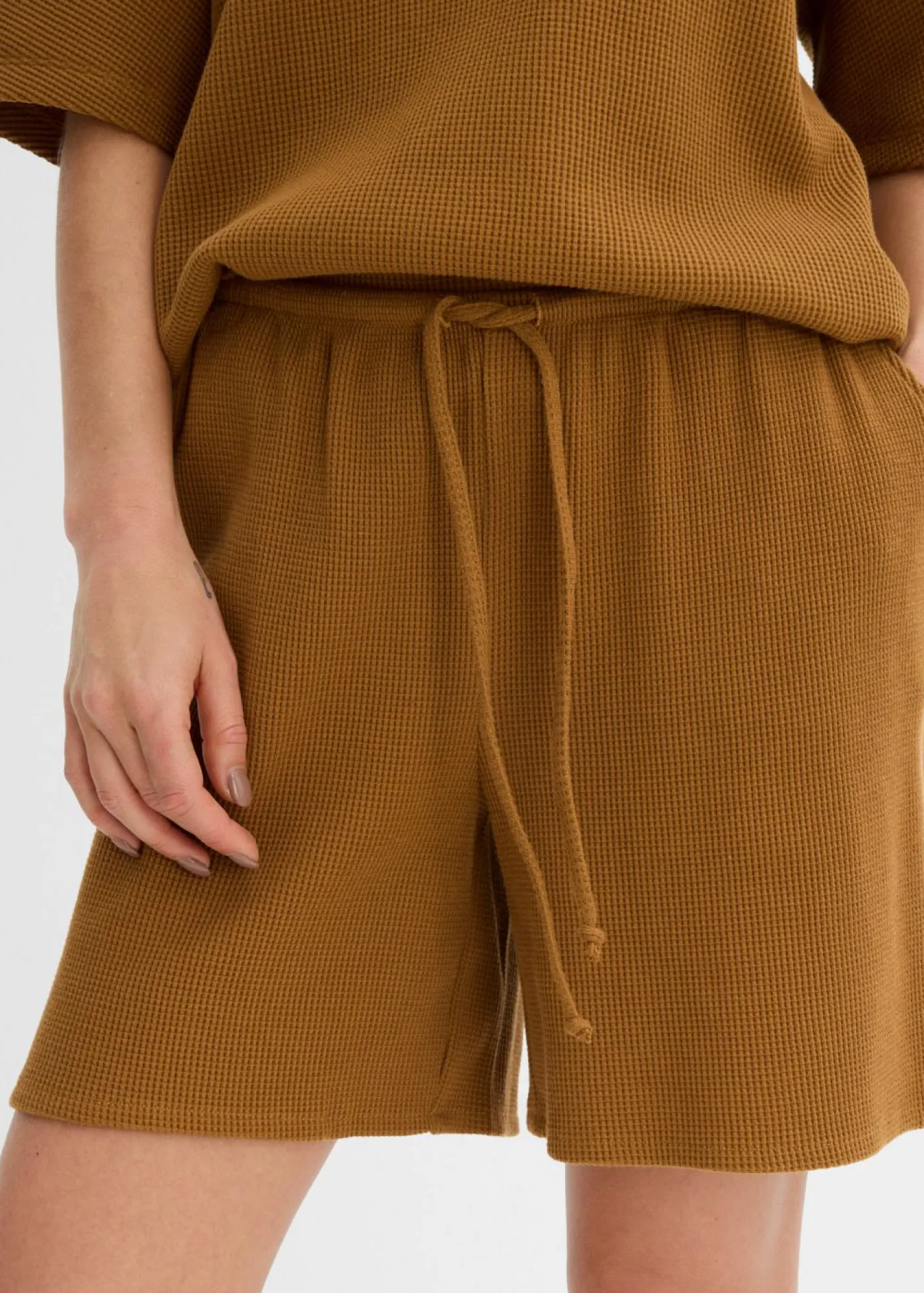 bonprix bonprix Pantalón corto de algodón puro con estructura Marrón coñac
