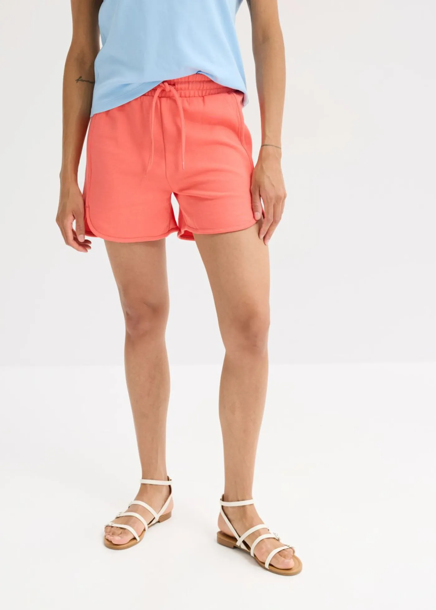 bonprix bonprix Pantalón corto de chándal de algodón orgánico puro Salmón claro New