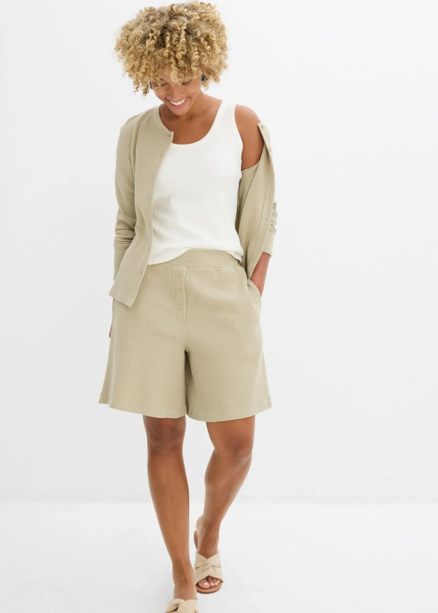 bonprix bonprix Pantalón corto sin cierre de algodón puro Verde aceite Outlet