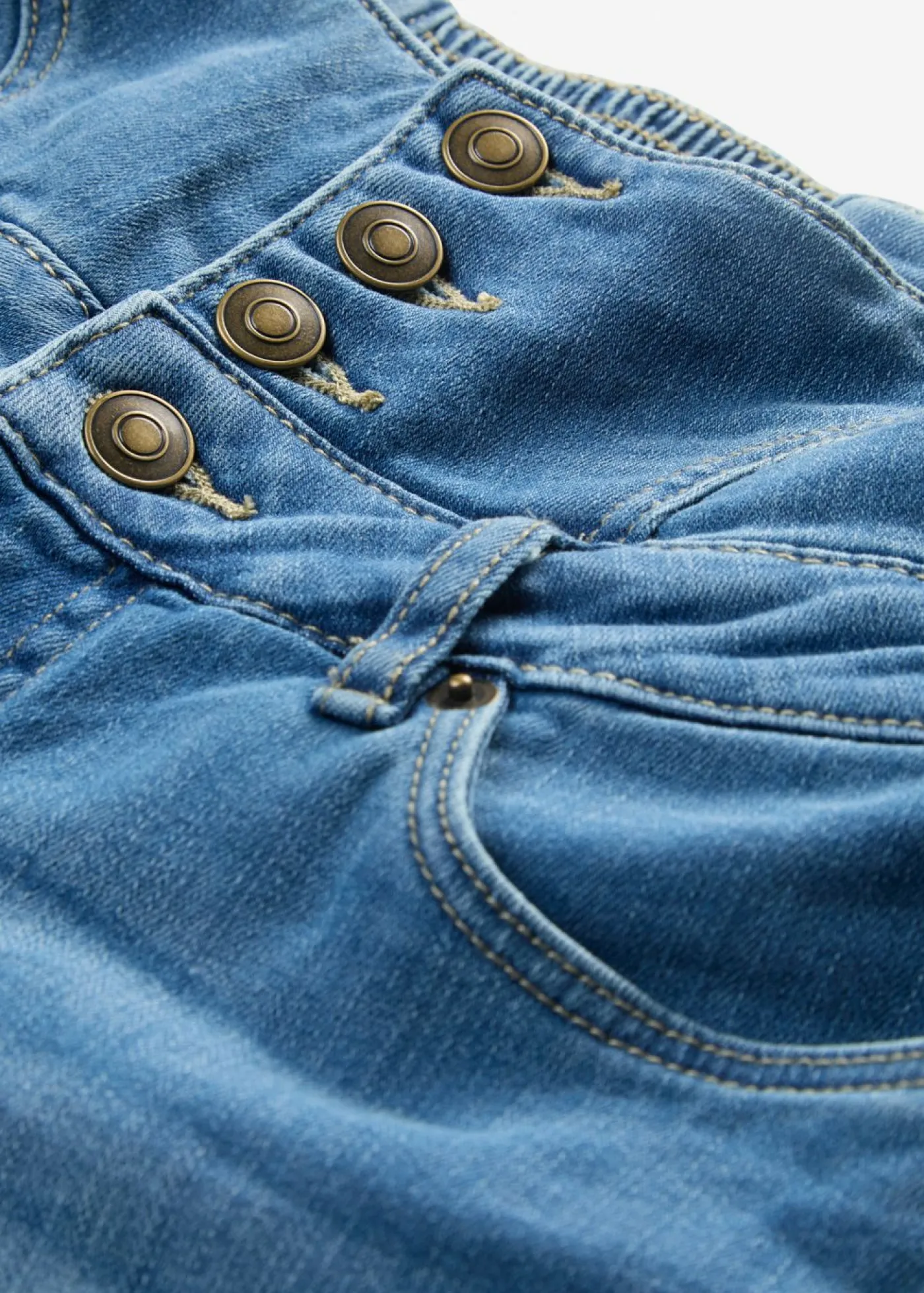 bonprix bonprix Pantalón corto vaquero de talle alto azul blanqueado Clearance