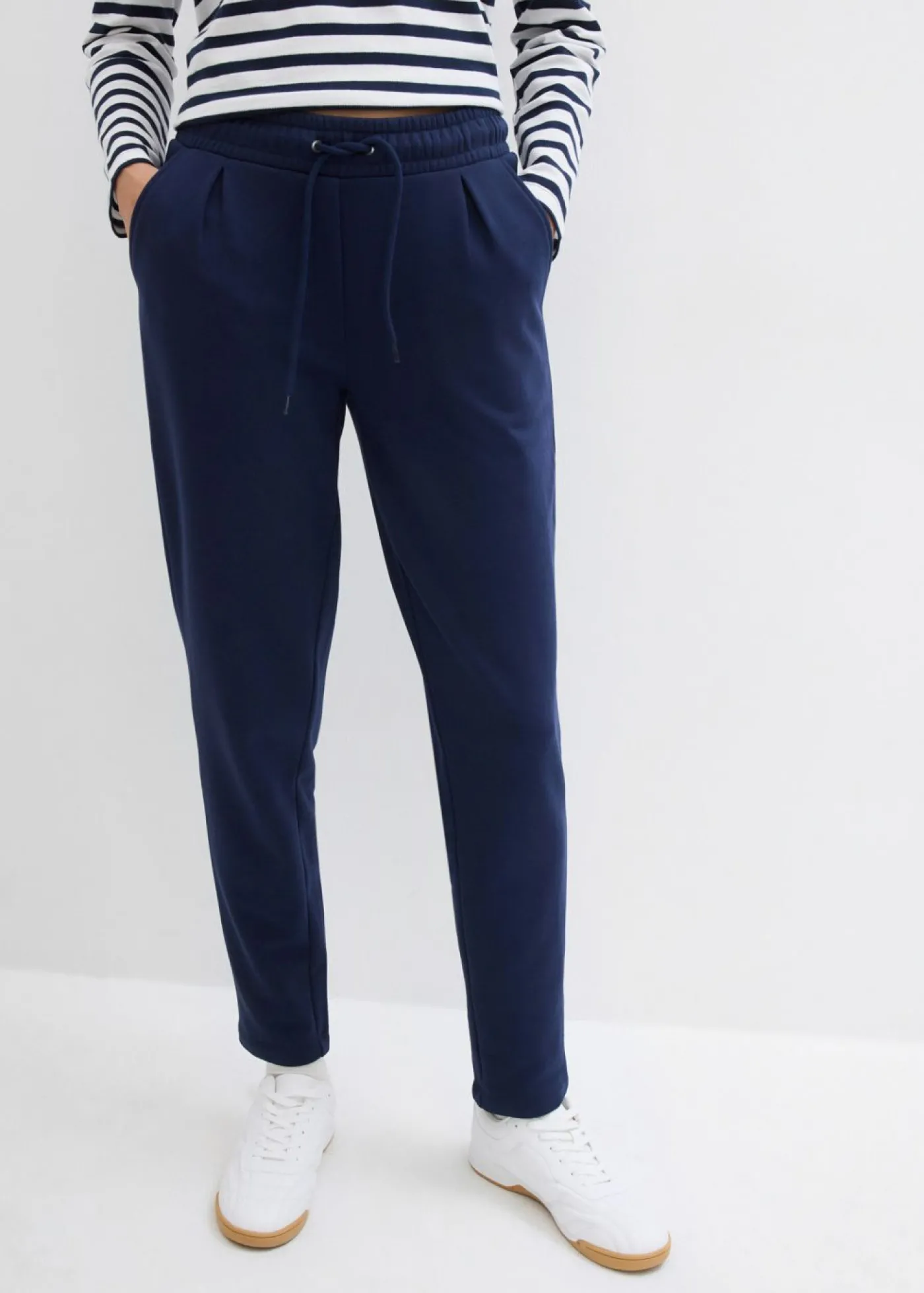 bonprix bonprix Pantalón de chándal con cinturilla elástica Azul marino