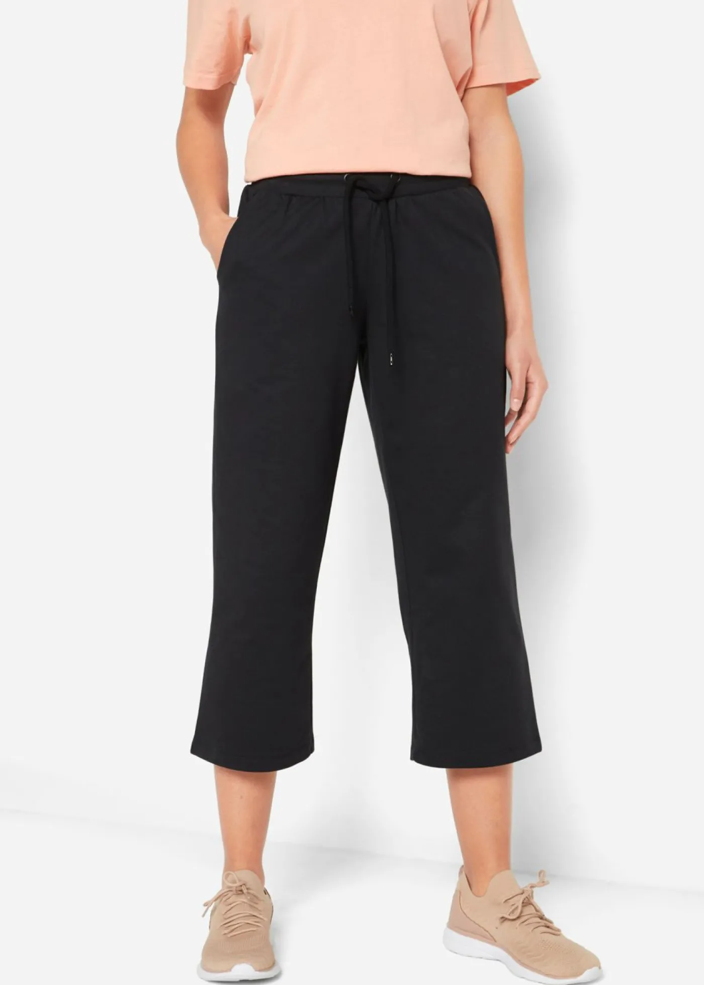 bonprix bonprix Pantalón de chándal de algodón orgánico hasta la pantorrilla Negro Hot