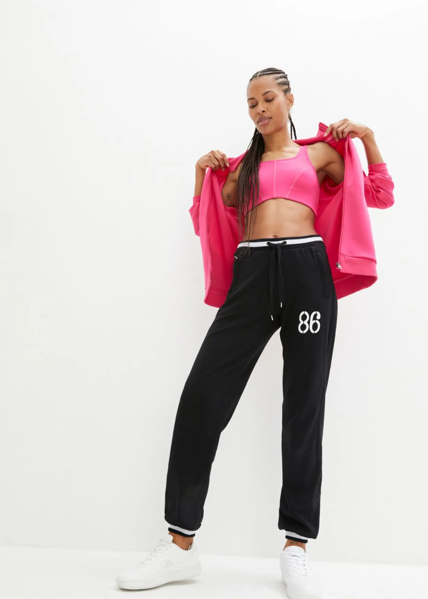 bonprix bonprix Pantalón de chándal de mezcla de algodón elástico Negro