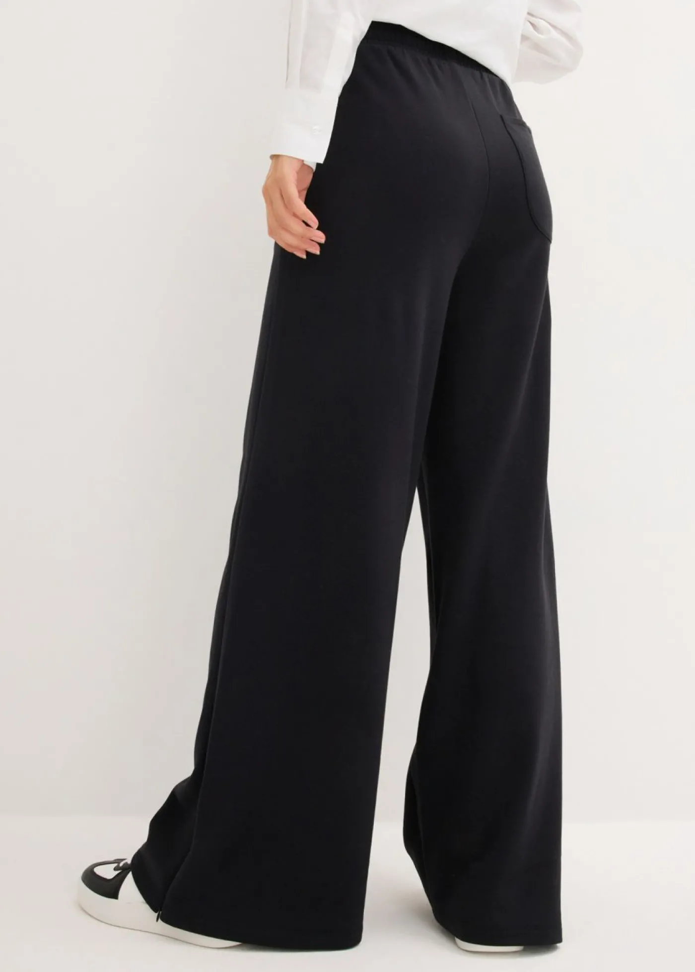 bonprix bonprix Pantalón de chándal de mezcla de algodón Negro Sale