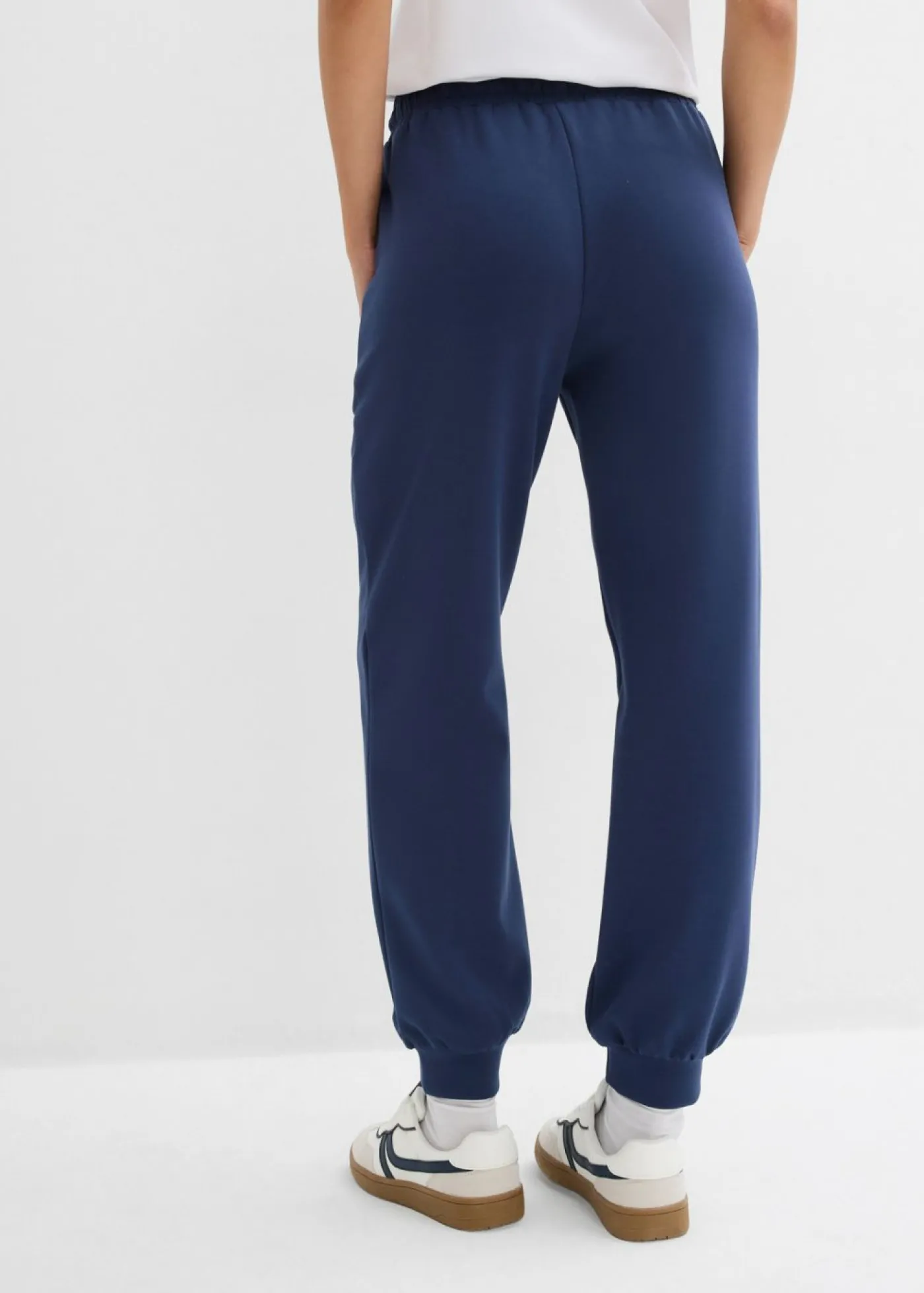 bonprix bonprix Pantalón de chándal de neopreno suave Azul marino