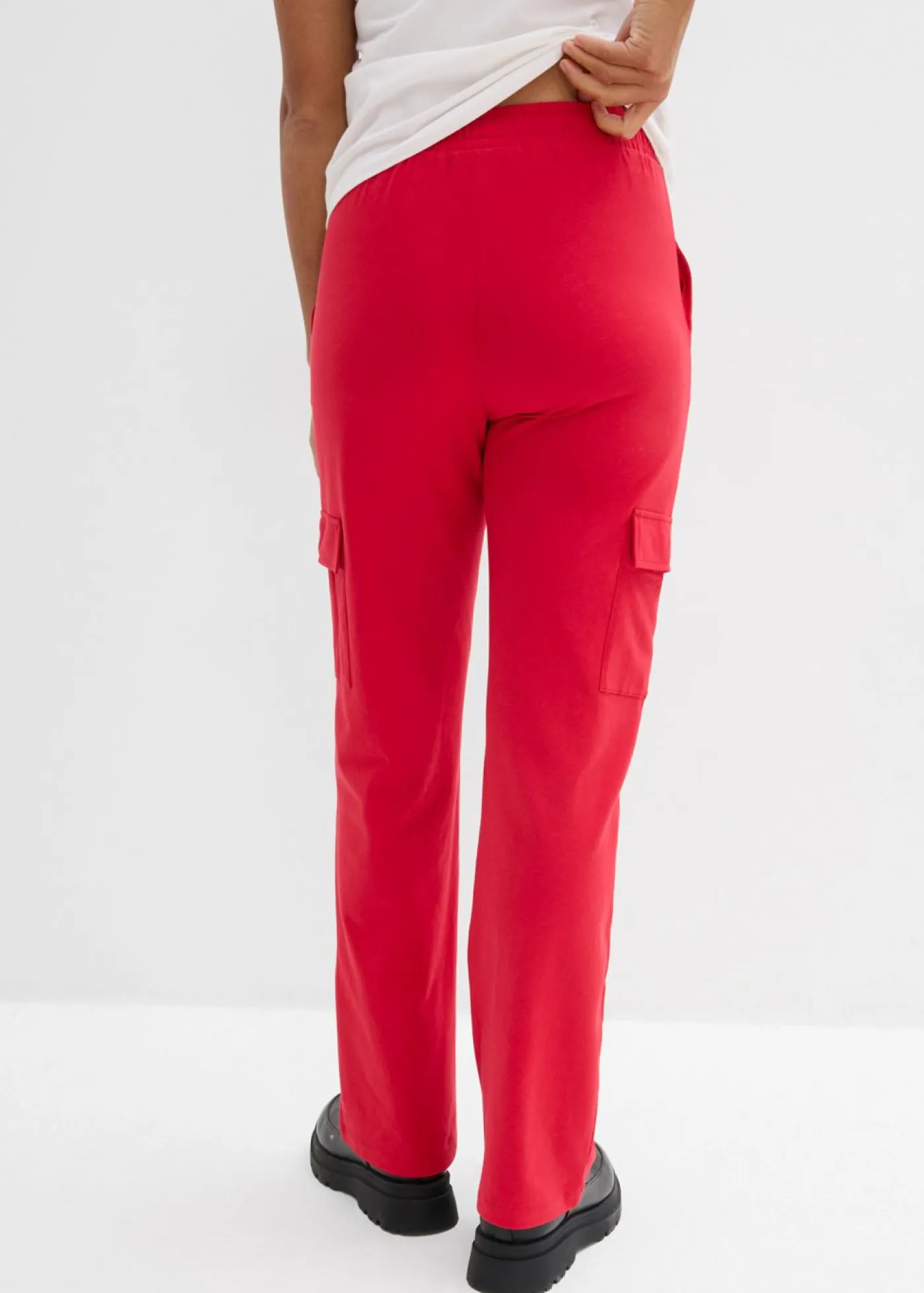 bonprix bonprix Pantalón de chándal en mezcla de algodón elástico Rojo Clearance