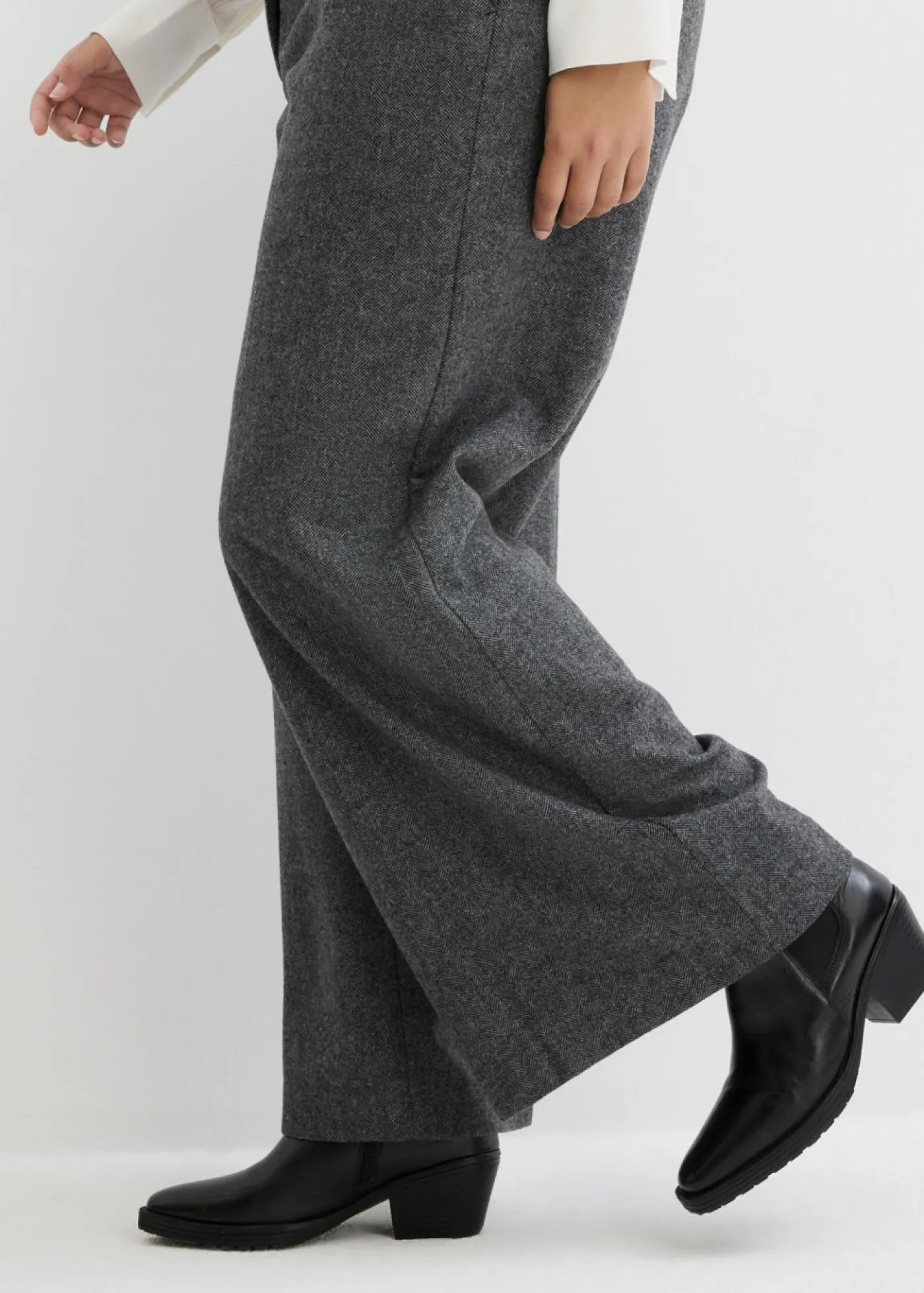 bonprix bonprix Pantalón de lana con patrón de espiga Gris-negro Best