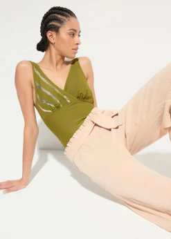bonprix bonprix Pantalón de muselina capri para la playa Beige tiza Clearance